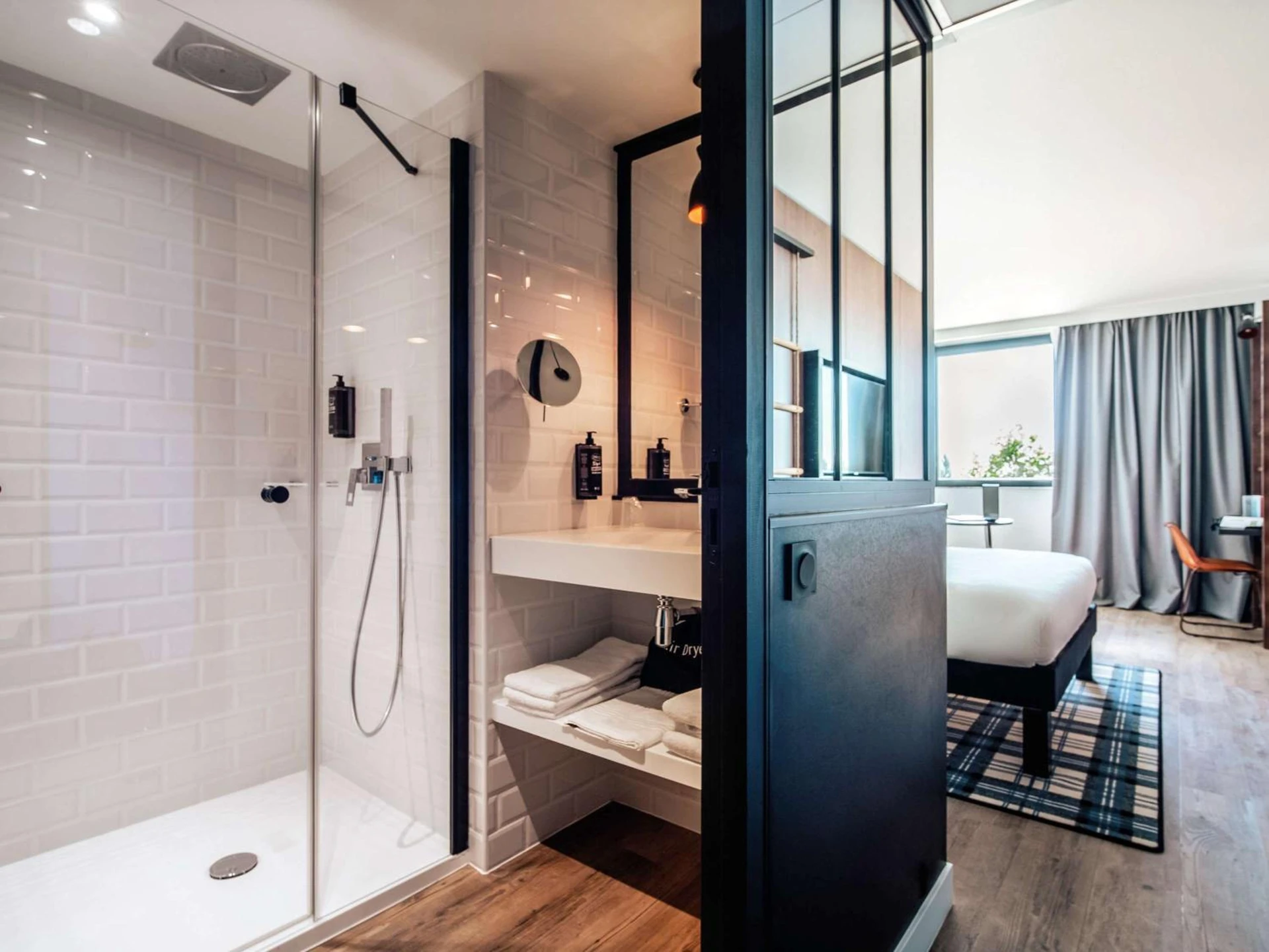 Chambre disponible pour un séminaire d'entreprise à ibis Styles Castelnaudary - Castelnaudary