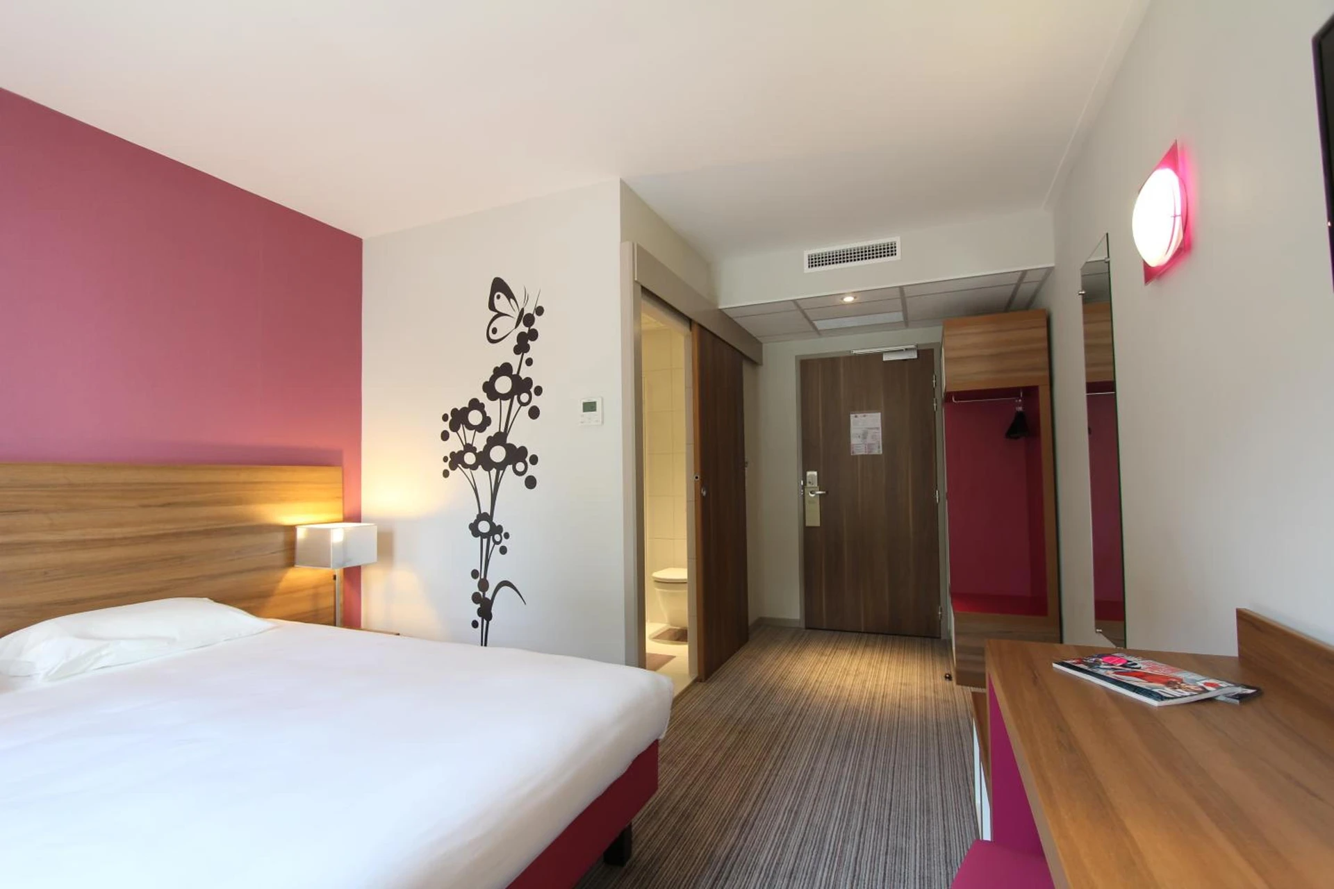 Chambre disponible pour un séminaire d'entreprise à ibis Styles Castres - Castres