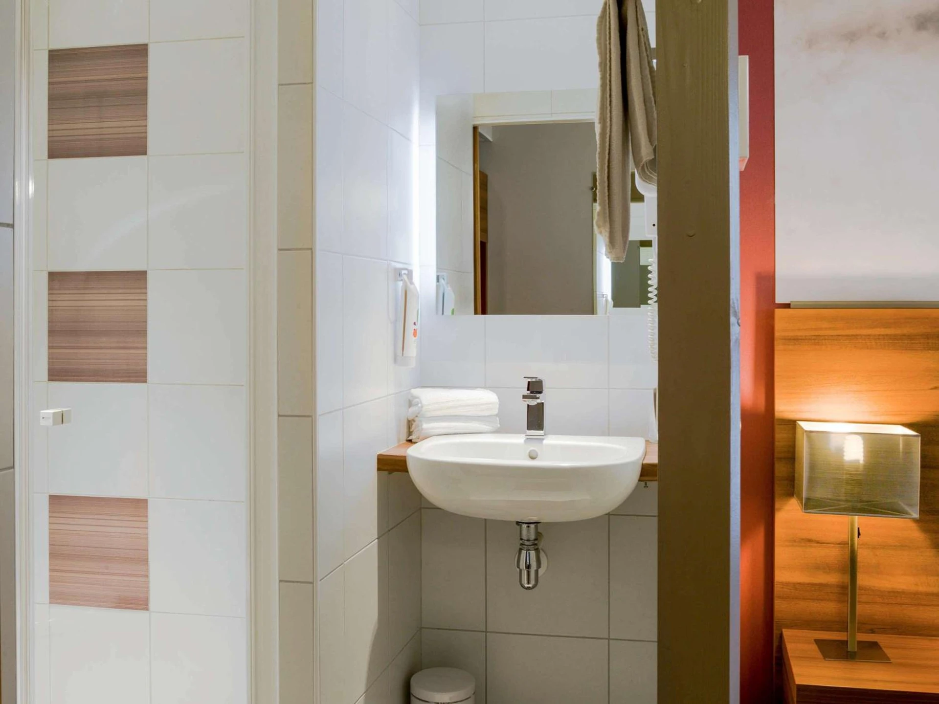 Chambre disponible pour un séminaire d'entreprise à ibis Styles Castres - Castres