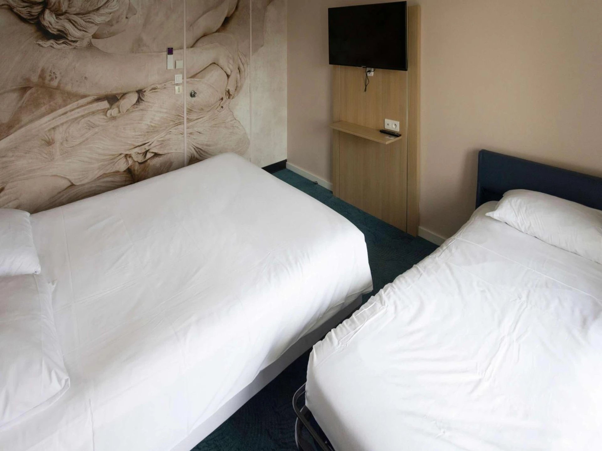 Chambre disponible pour un séminaire d'entreprise à ibis Styles Chinon - Chinon