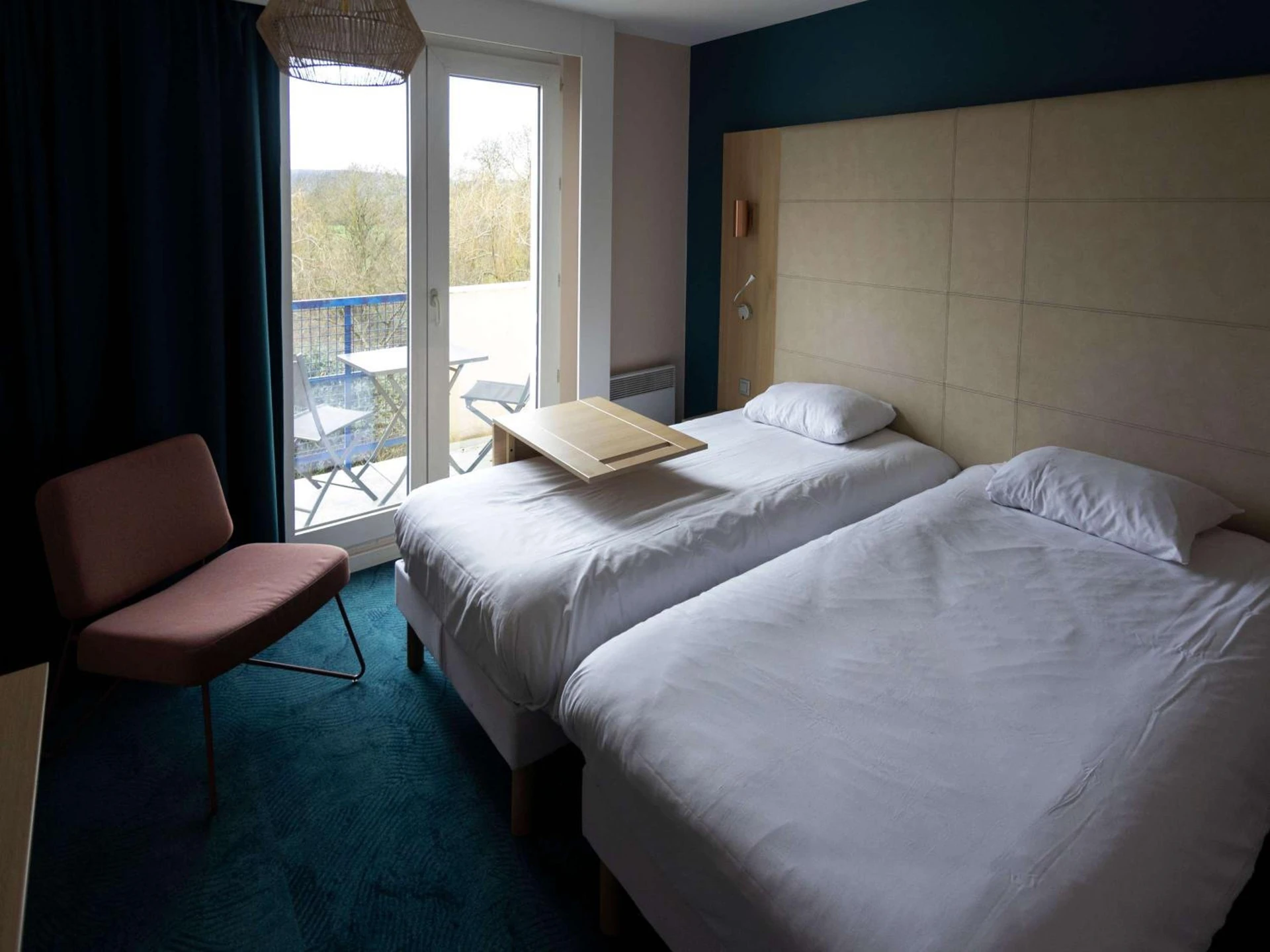 Chambre disponible pour un séminaire d'entreprise à ibis Styles Chinon - Chinon