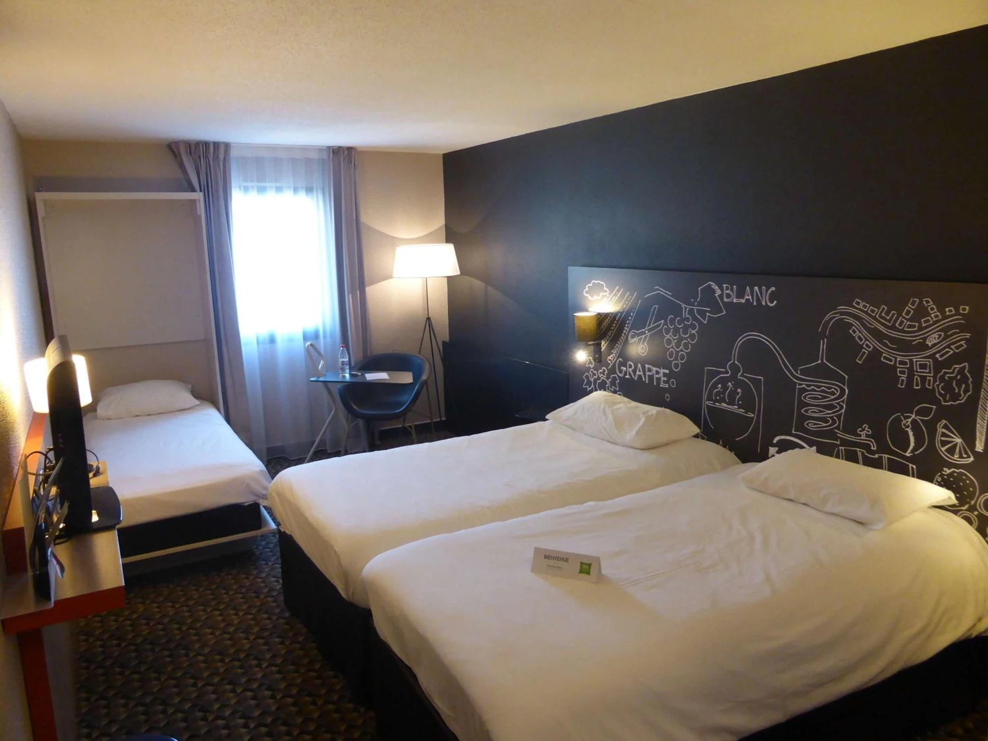 Chambre disponible pour un séminaire d'entreprise à Ibis Styles Cognac - Châteaubernard