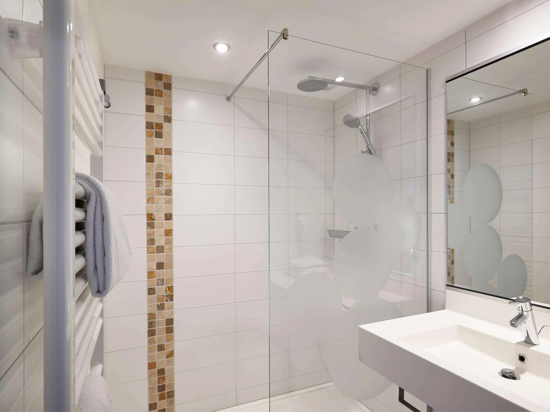 Magnifique chambre pour un séminaire d'entreprise à Ibis Styles Colmar Nord - Colmar