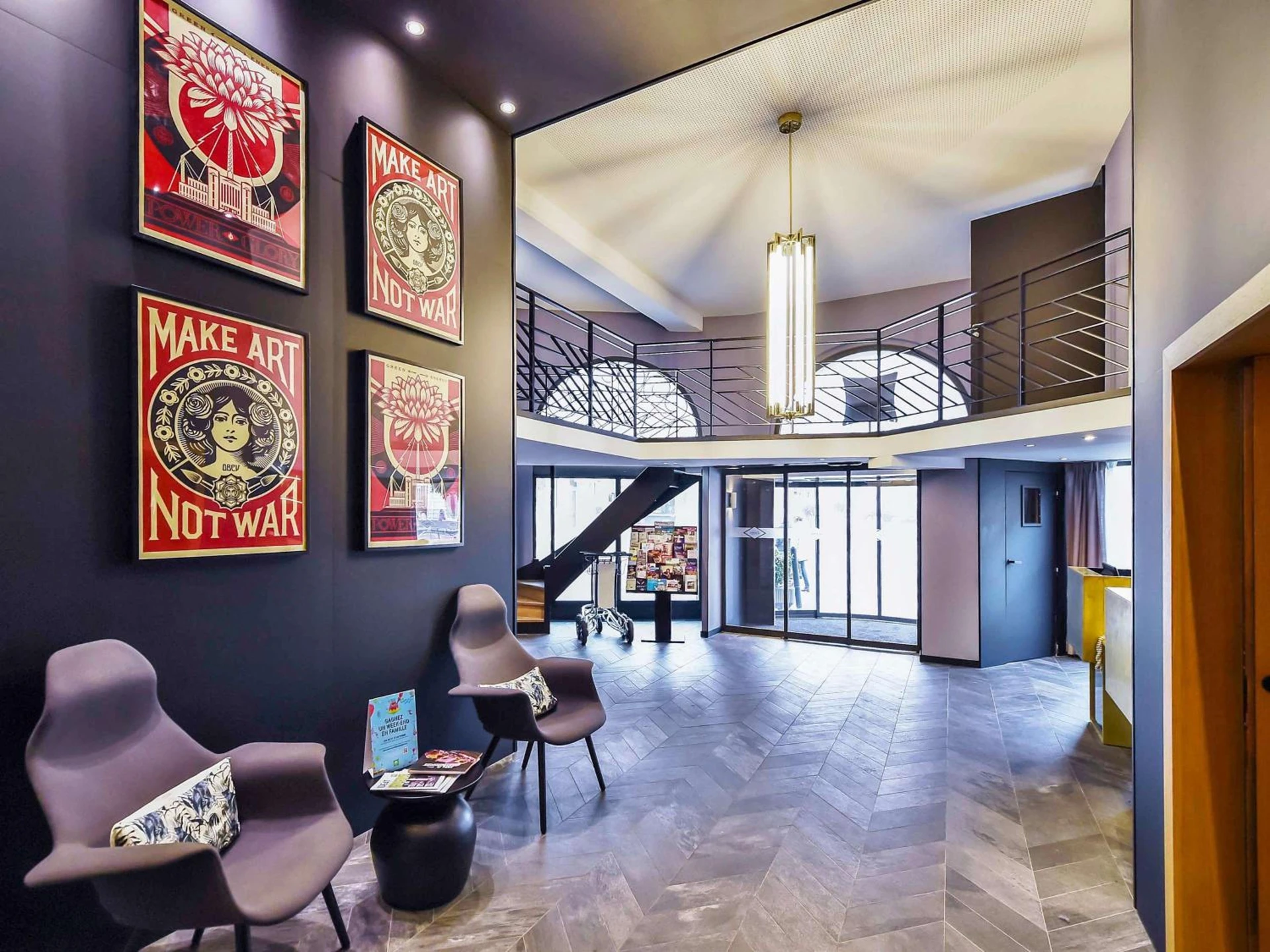 Ambiance de travail pour séminaire d'entreprise à ibis Styles Dijon Central - Dijon
