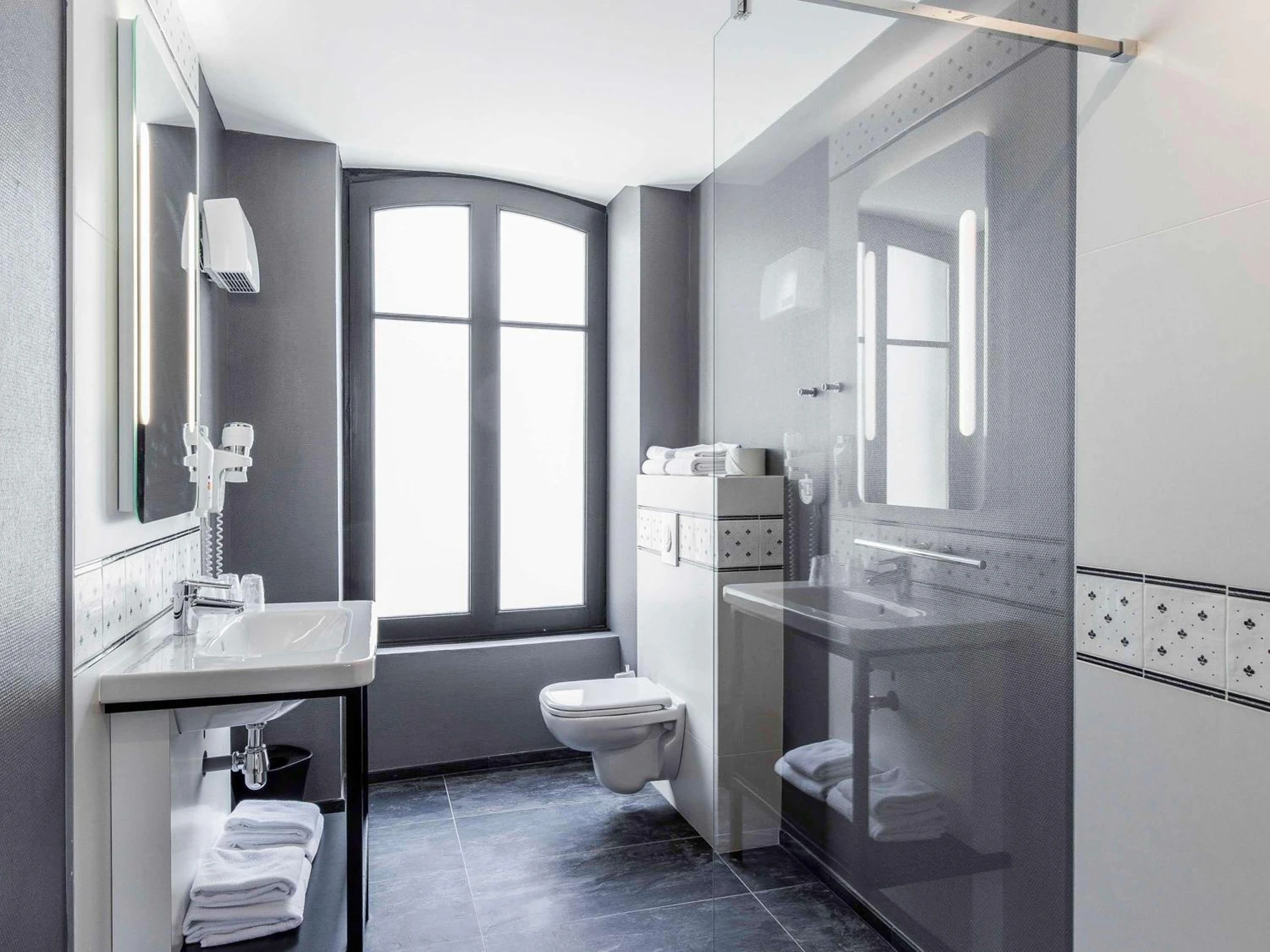 Chambre disponible pour un séminaire d'entreprise à ibis Styles Dinan Centre Ville - Dinan