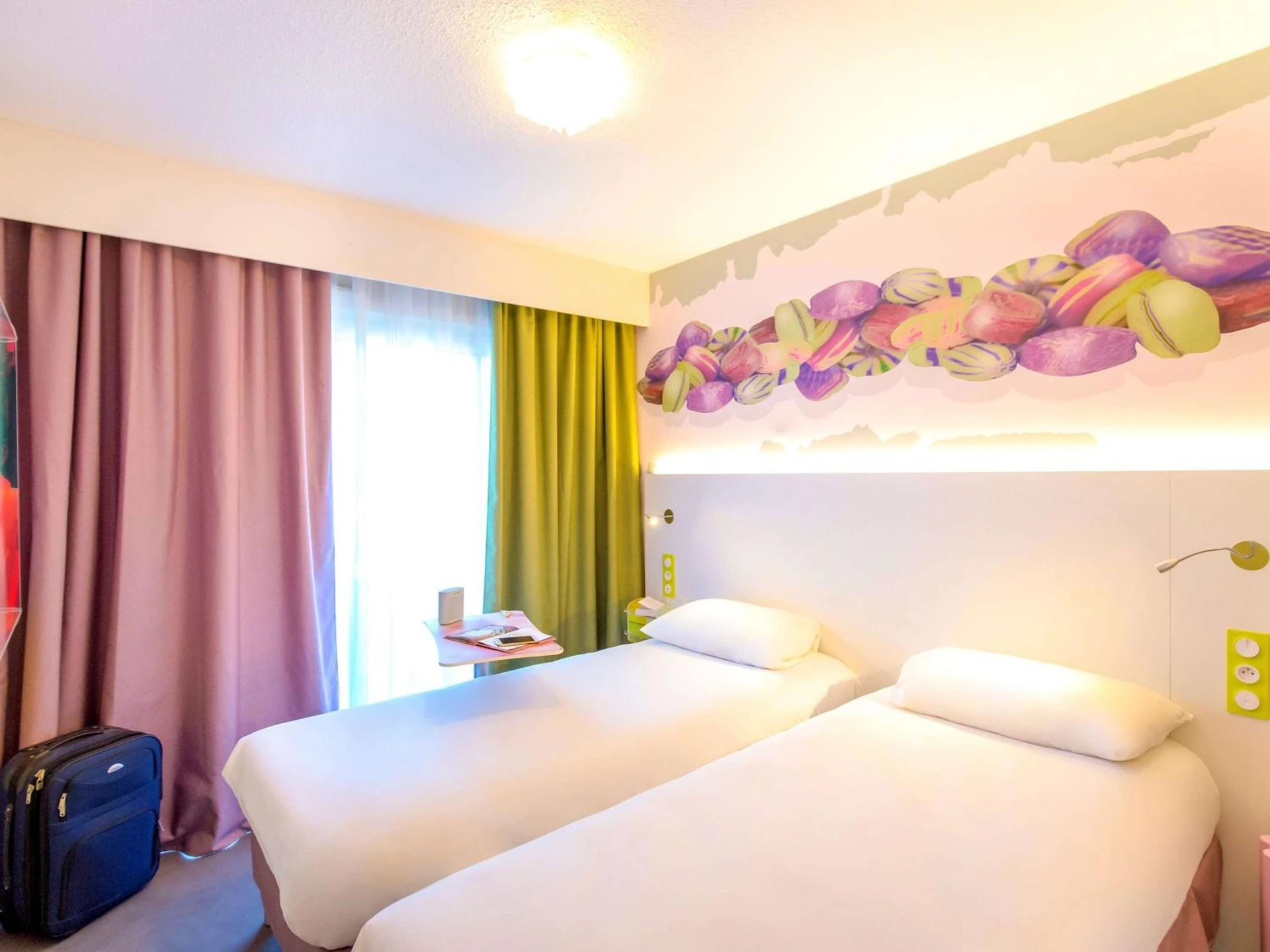 Chambre disponible pour un séminaire d'entreprise à ibis Styles Fréjus St Raphael - Fréjus