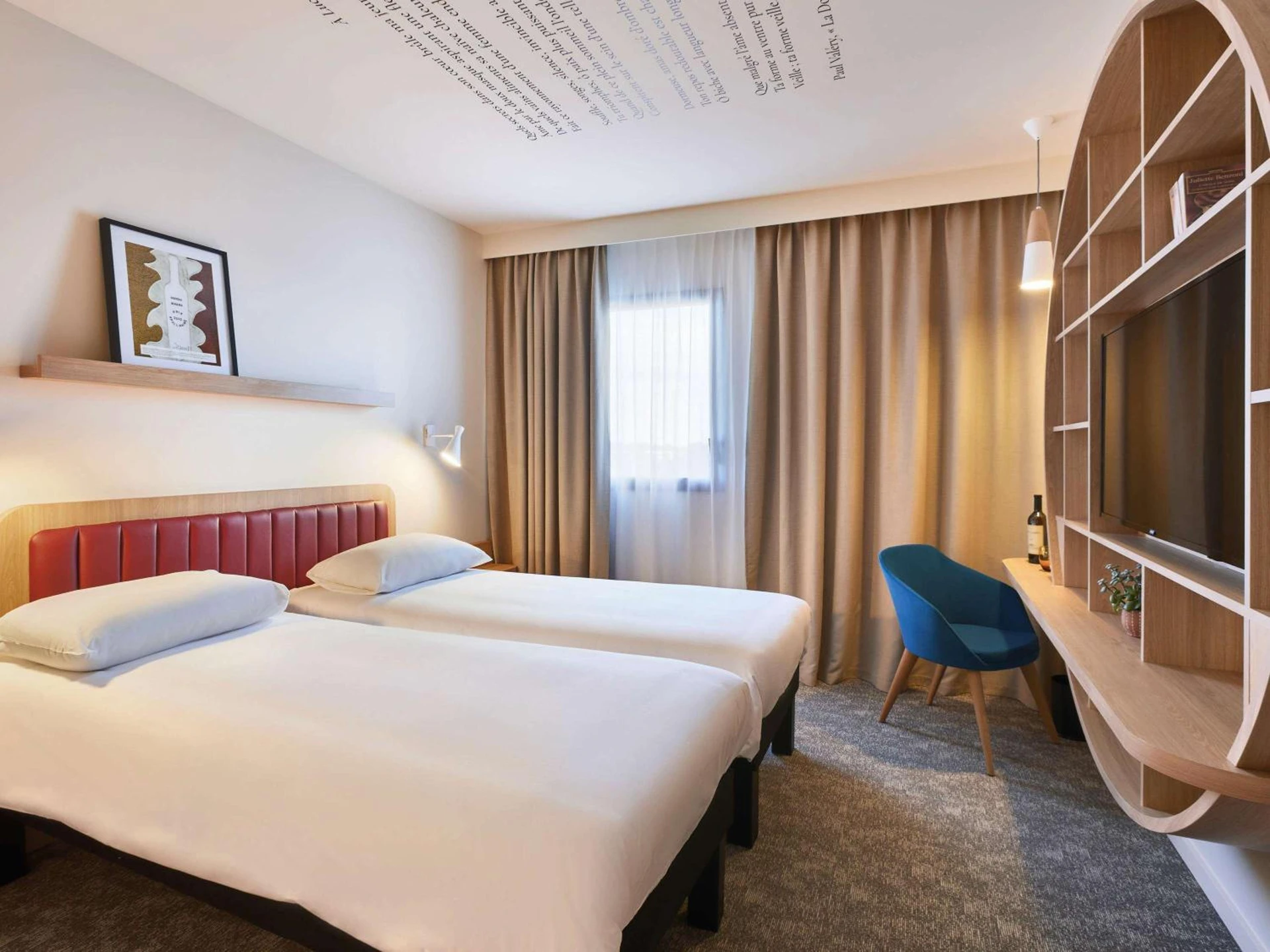 Chambre disponible pour un séminaire d'entreprise à ibis Styles La Roche-sur-Yon - Asnières-sur-Seine