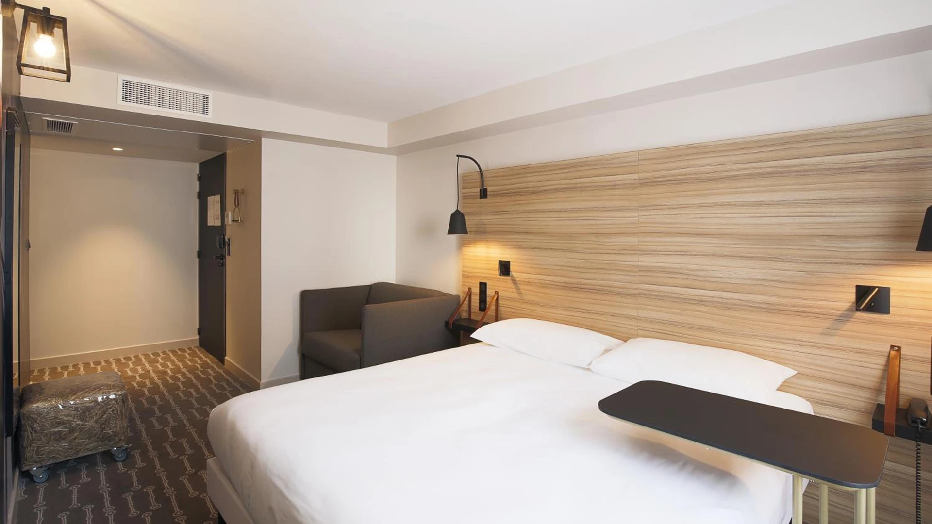 Magnifique chambre pour un séminaire d'entreprise à ibis Styles Laval Centre Gare - Laval