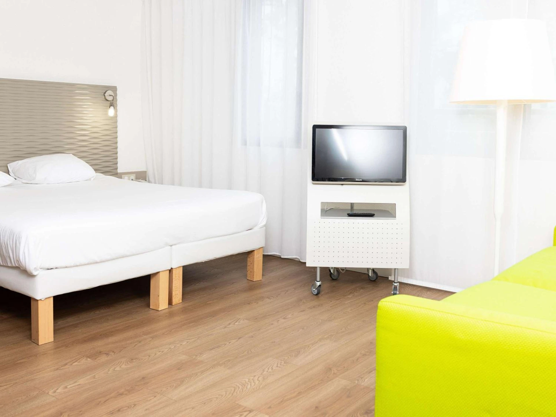 Chambre disponible pour un séminaire d'entreprise à ibis Styles Lille Aéroport - Lesquin