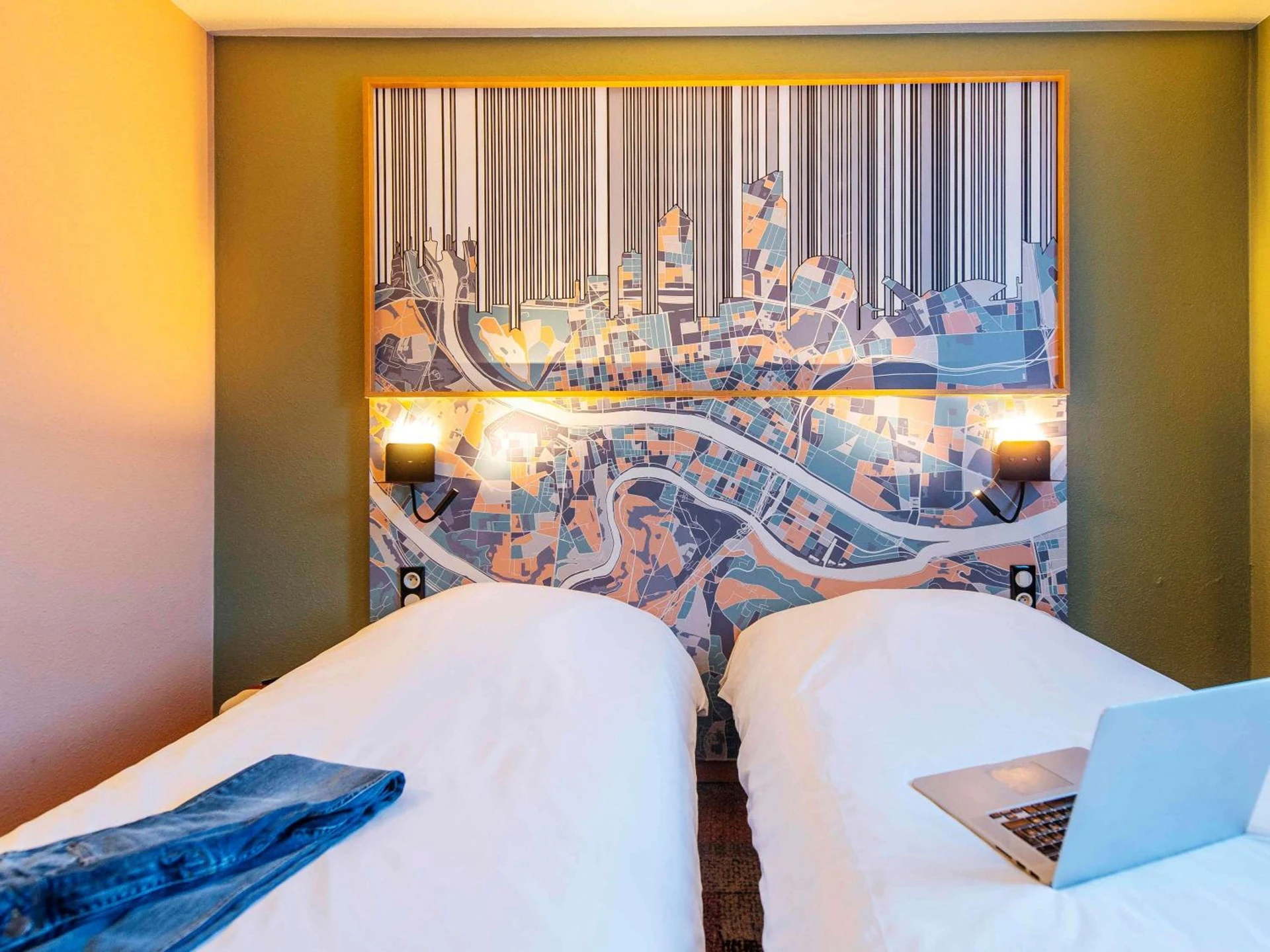 Magnifique chambre pour un séminaire d'entreprise à Ibis Styles Lyon Croix Rousse - Lyon