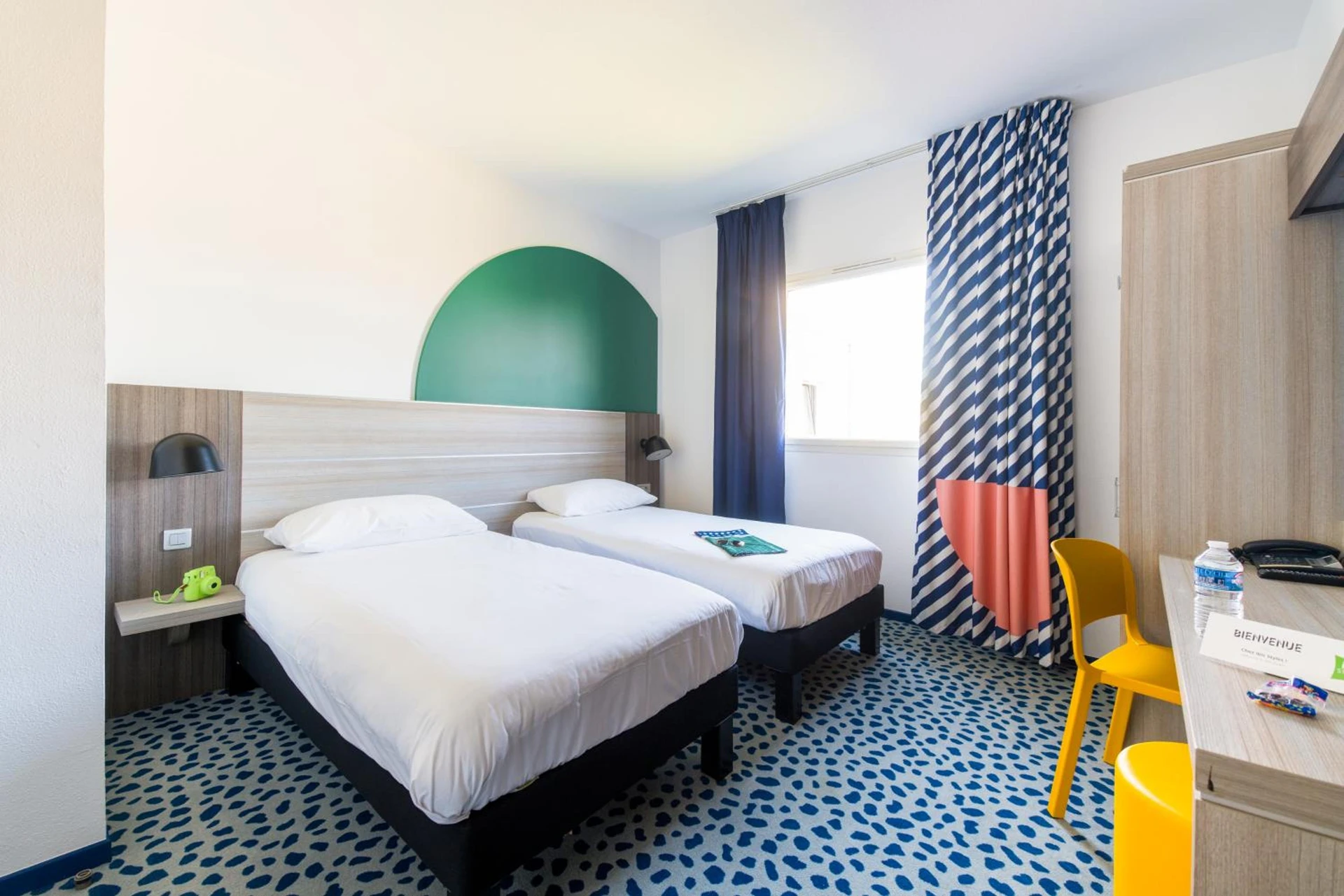 Chambre disponible pour un séminaire d'entreprise à ibis Styles Marseille Plan de Campagne - Les-Pennes-Mirabeau