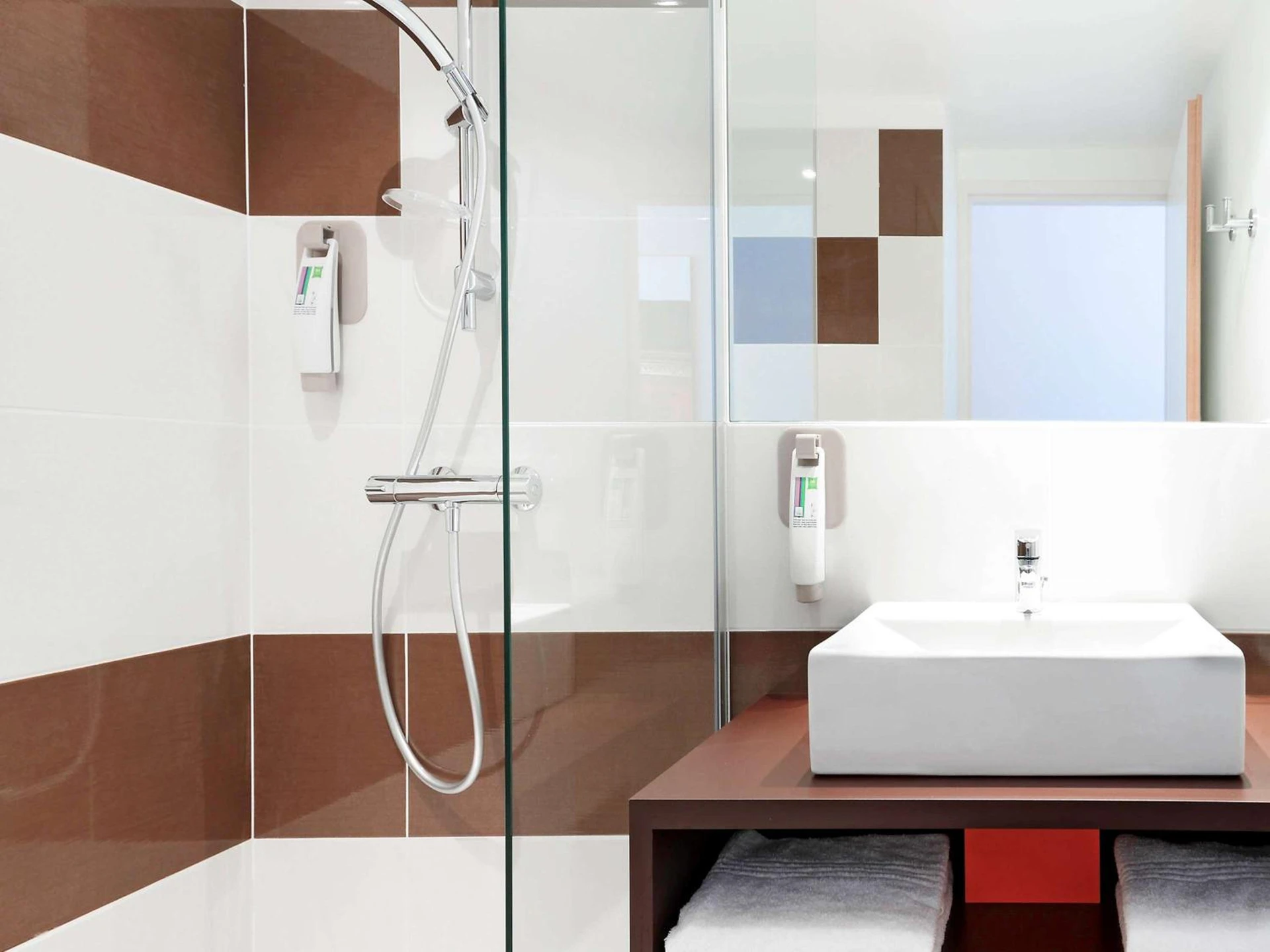 Chambre disponible pour un séminaire d'entreprise à ibis Styles Montpellier Centre Comedie - Montpellier