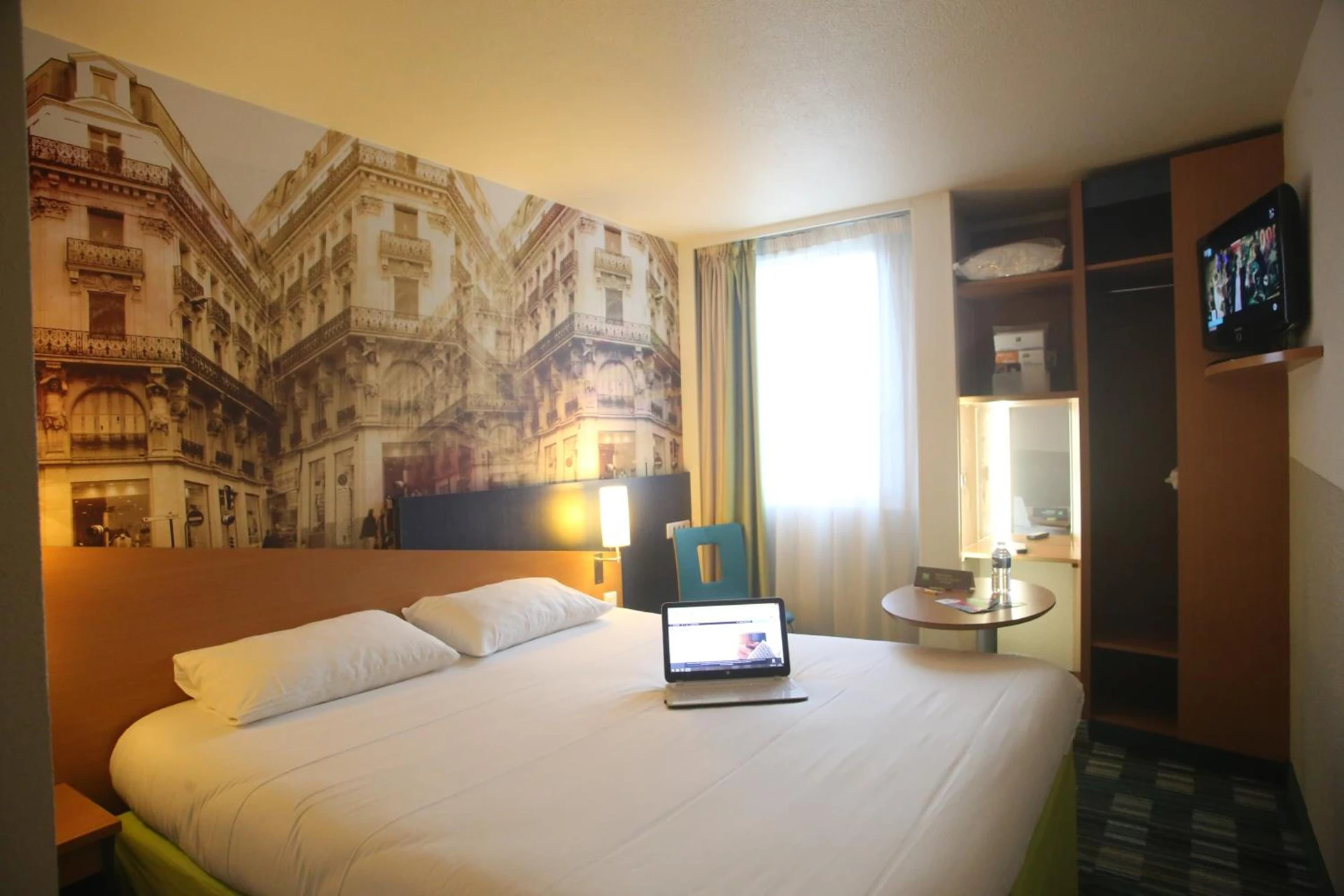 Chambre disponible pour un séminaire d'entreprise à ibis Styles Orléans - La Chapelle-Saint-Mesmin