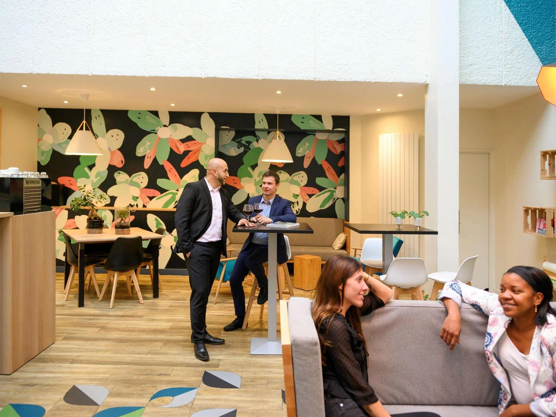 Lieu convivial pour un séminaire d'entreprise à ibis Styles Parc des Expositions de Villepinte - Villepinte - En savoir plus 
