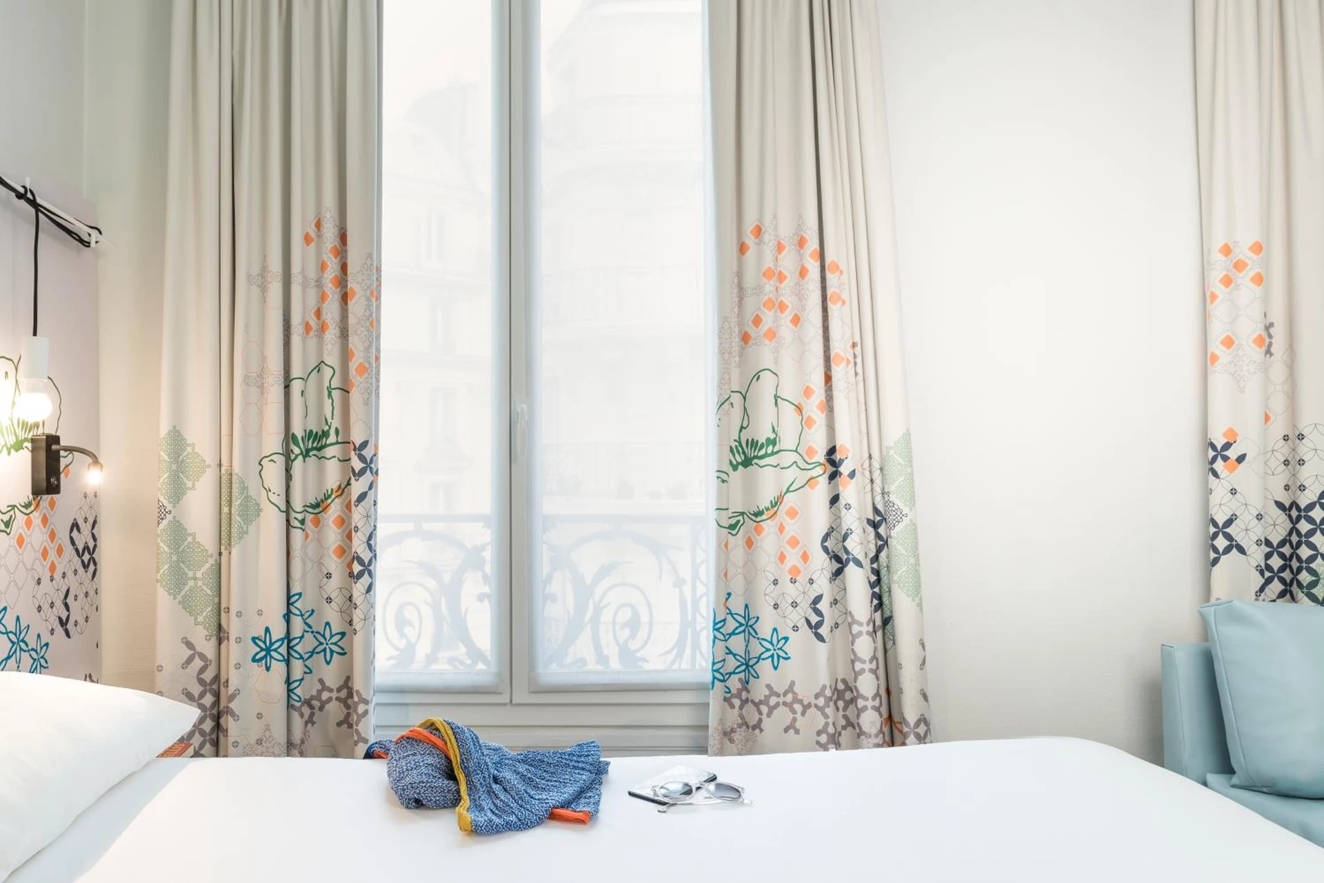 Magnifique chambre pour un séminaire d'entreprise à Ibis Styles Paris Gare Saint Lazare - Paris