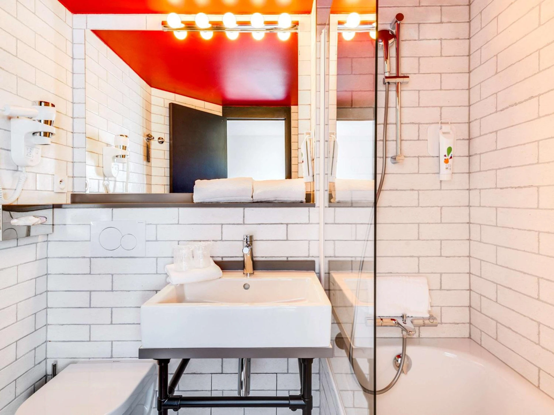 Chambre disponible pour un séminaire d'entreprise à Ibis Styles Paris Saint Denis La Plaine - Saint-Denis