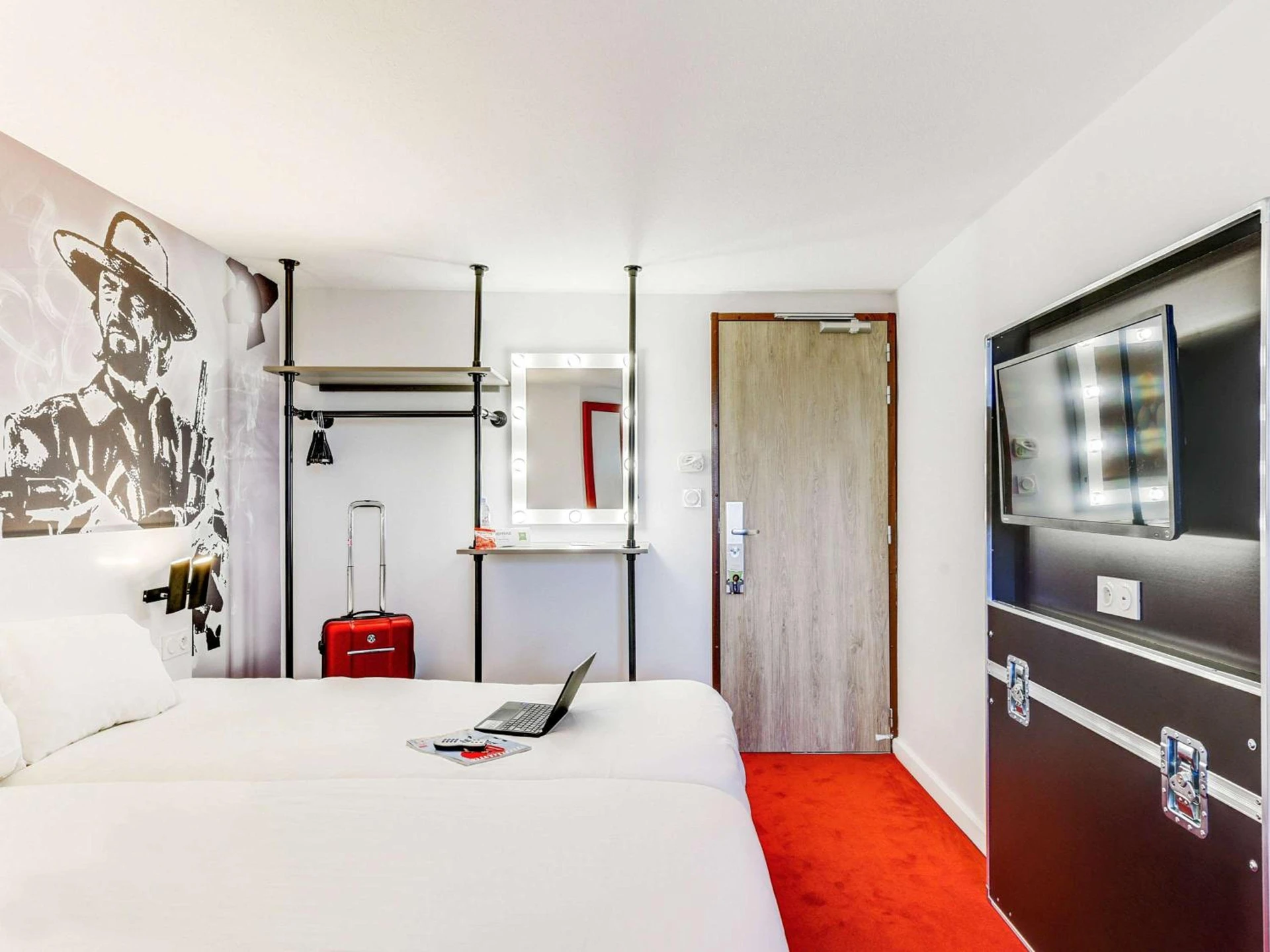 Magnifique chambre pour un séminaire d'entreprise à Ibis Styles Paris Saint Denis La Plaine - Saint-Denis