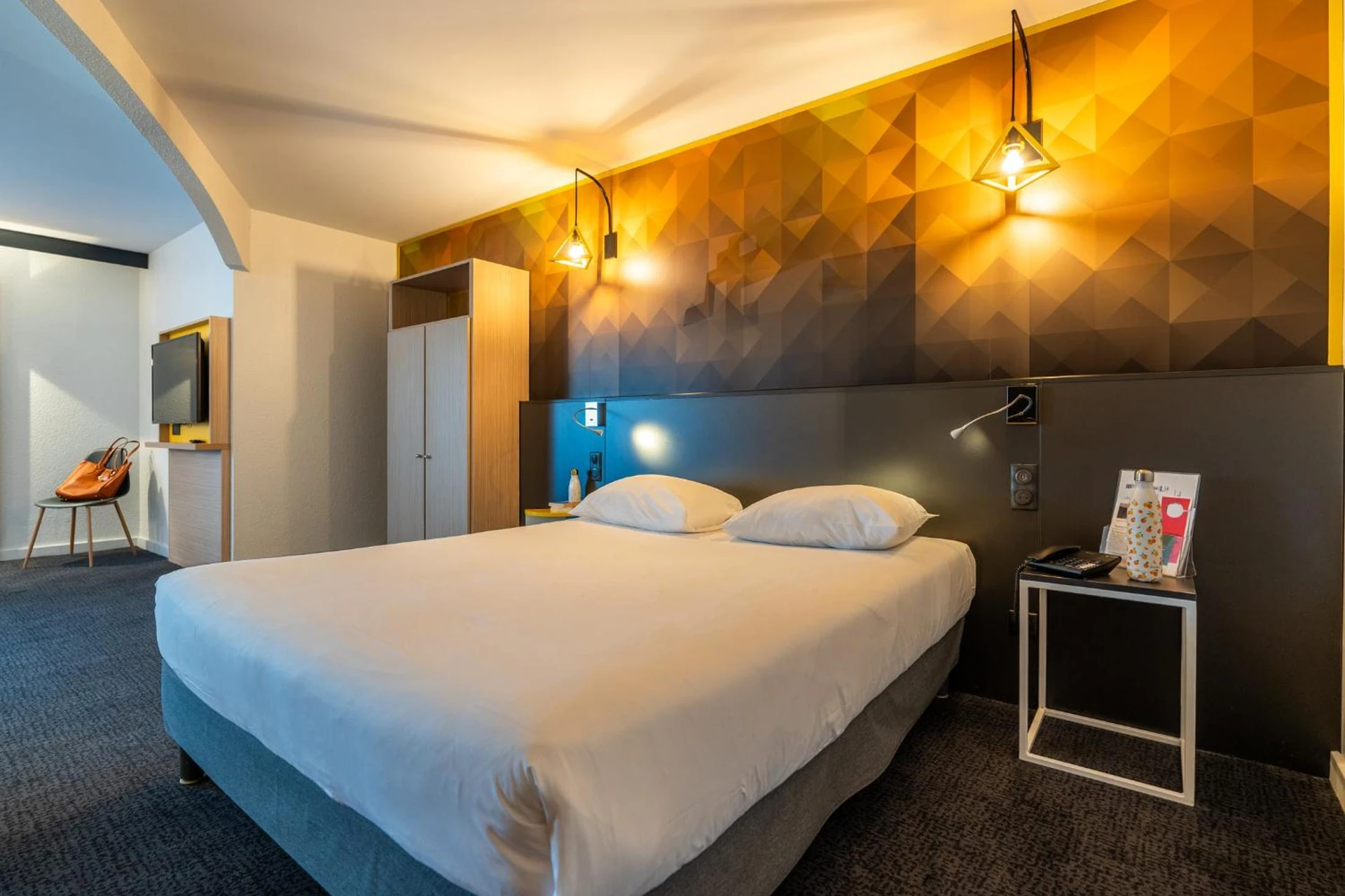 Chambre disponible pour un séminaire d'entreprise à ibis Styles Poitiers Nord - Poitiers