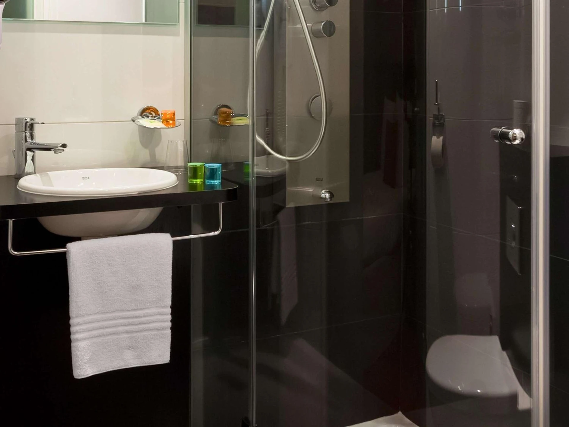 Ambiance de travail pour séminaire d'entreprise à ibis Styles Rennes Centre Gare Nord - Rennes