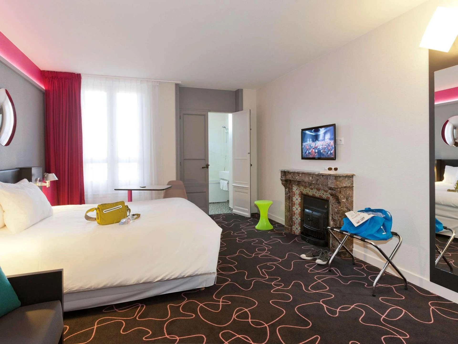Magnifique chambre pour un séminaire d'entreprise à ibis Styles Roanne Centre Gare - Roanne