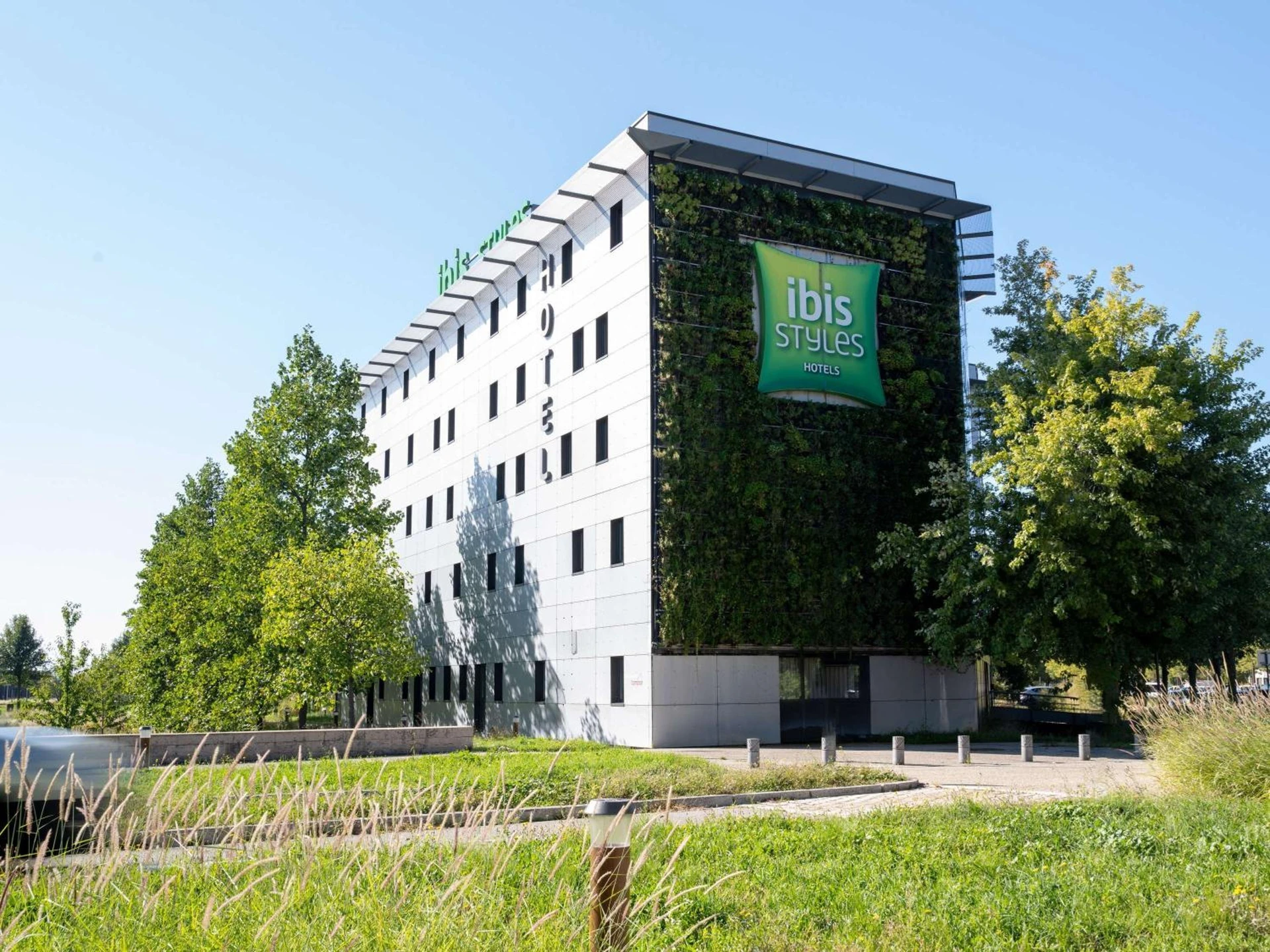 Organiser un séminaire d'entreprise : ibis Styles Romans-Valence Gare TGV à alixan