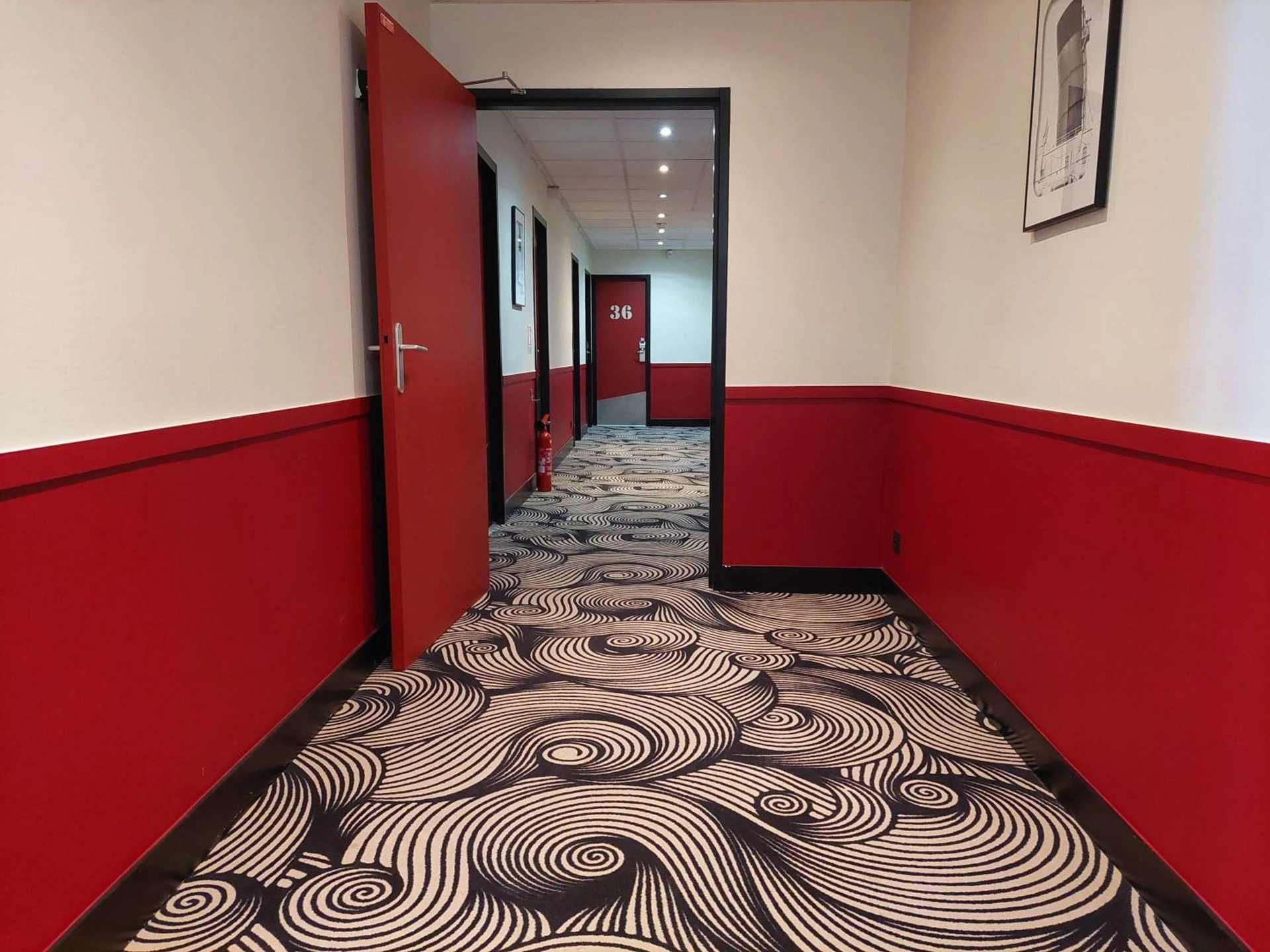 Ambiance de travail pour séminaire d'entreprise à Ibis Styles Rouen Centre Cathédrale - Rouen