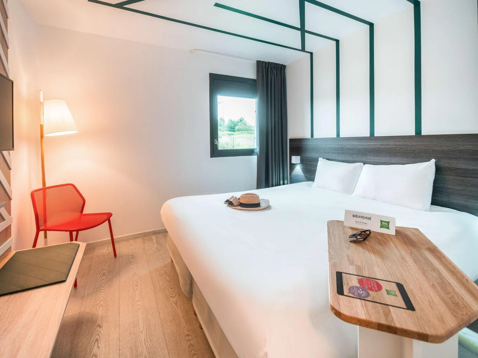 Magnifique chambre pour un séminaire d'entreprise à ibis Styles Rouen Val De Reuil - Val de Reuil