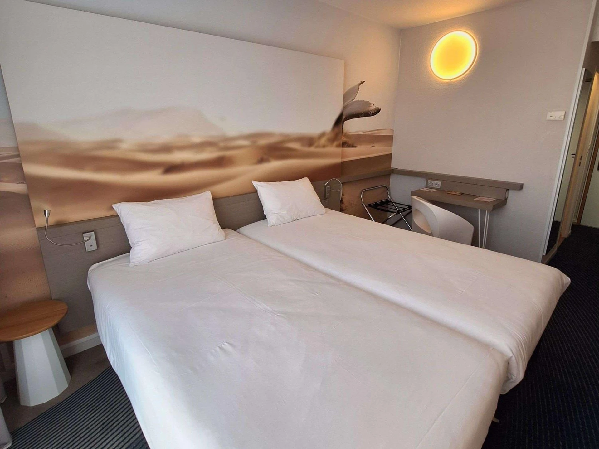 Chambre disponible pour un séminaire d'entreprise à ibis Styles Toulon Centre Port - Toulon