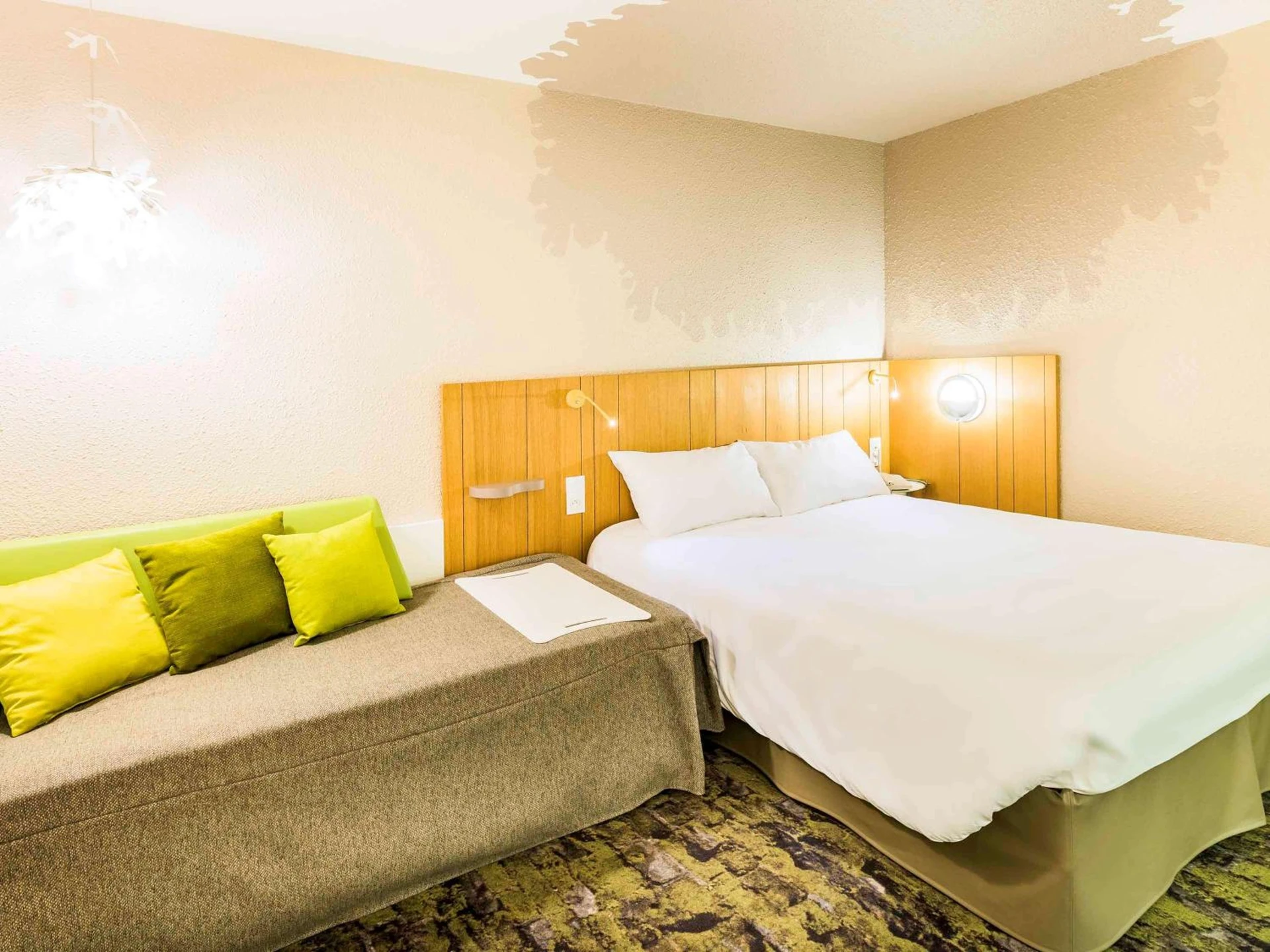 Chambre disponible pour un séminaire d'entreprise à ibis Styles Tours Sud - Chambray-lès-Tours
