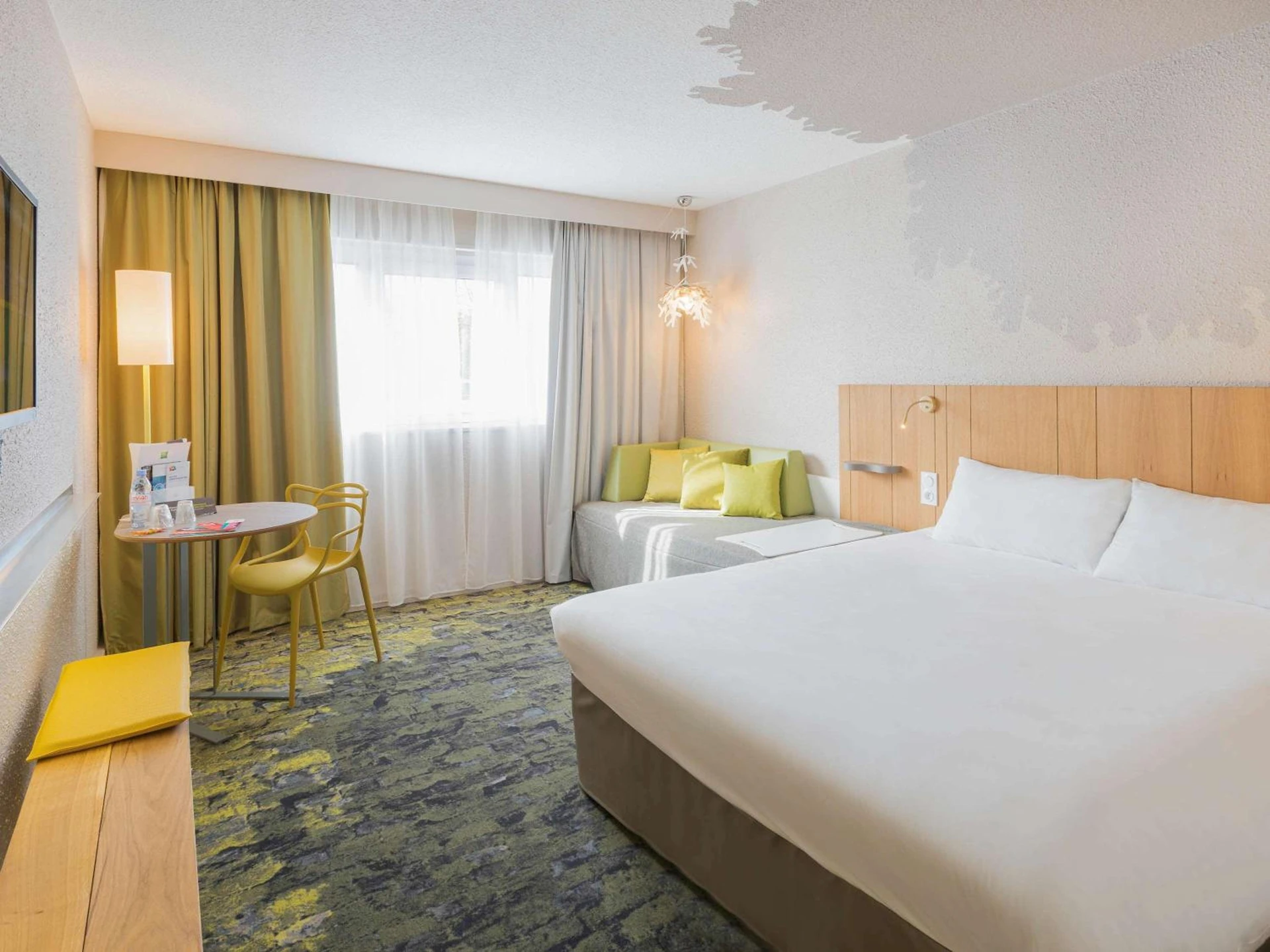 Chambre disponible pour un séminaire d'entreprise à ibis Styles Tours Sud - Chambray-lès-Tours