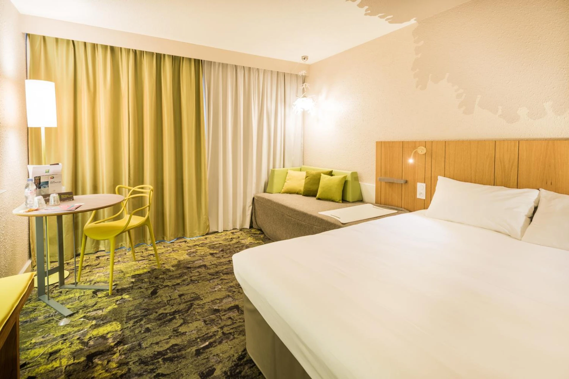 Chambre disponible pour un séminaire d'entreprise à ibis Styles Tours Sud - Chambray-lès-Tours