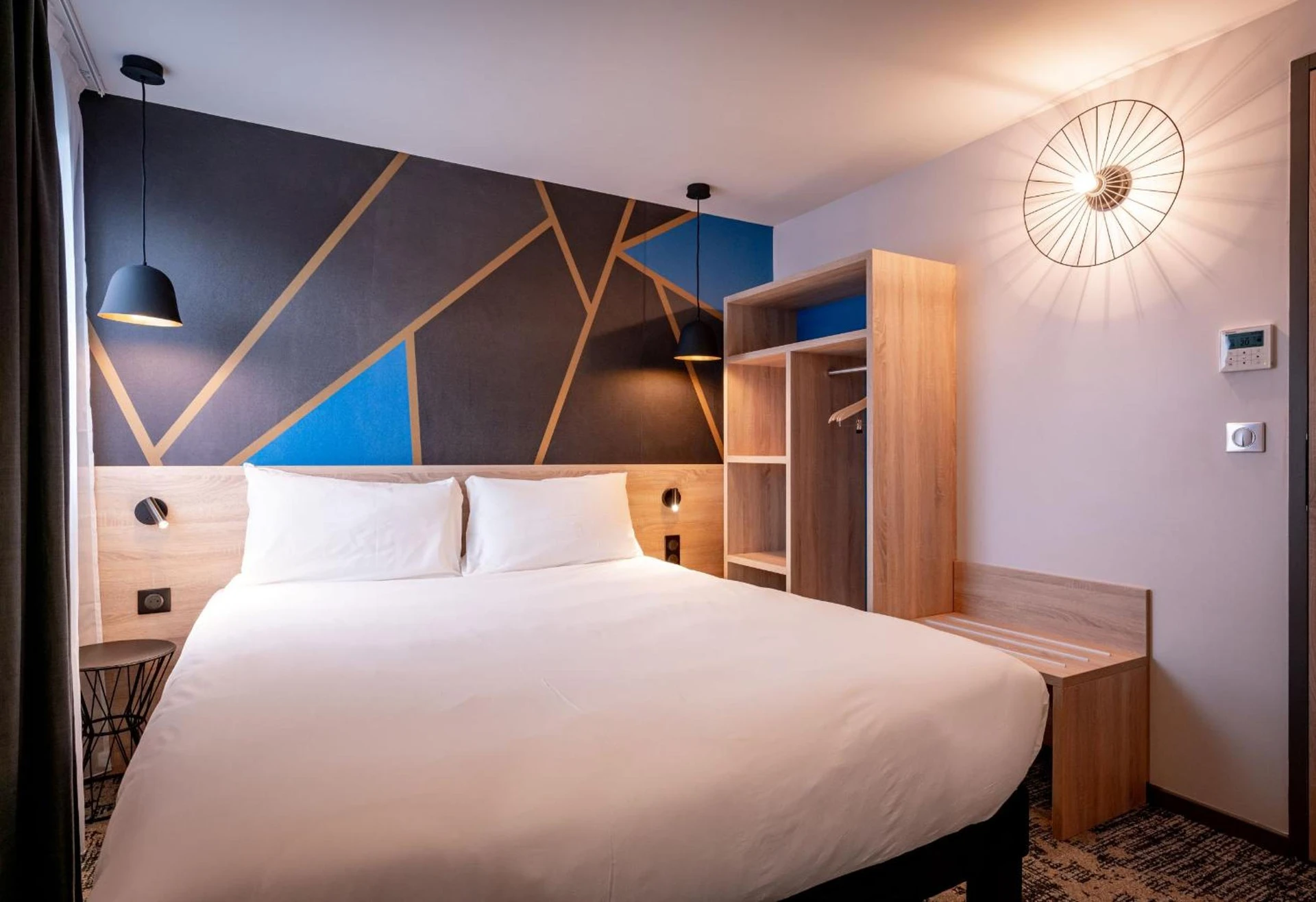 Chambre disponible pour un séminaire d'entreprise à ibis Styles Valenciennes Petite Foret - Petite-Forêt
