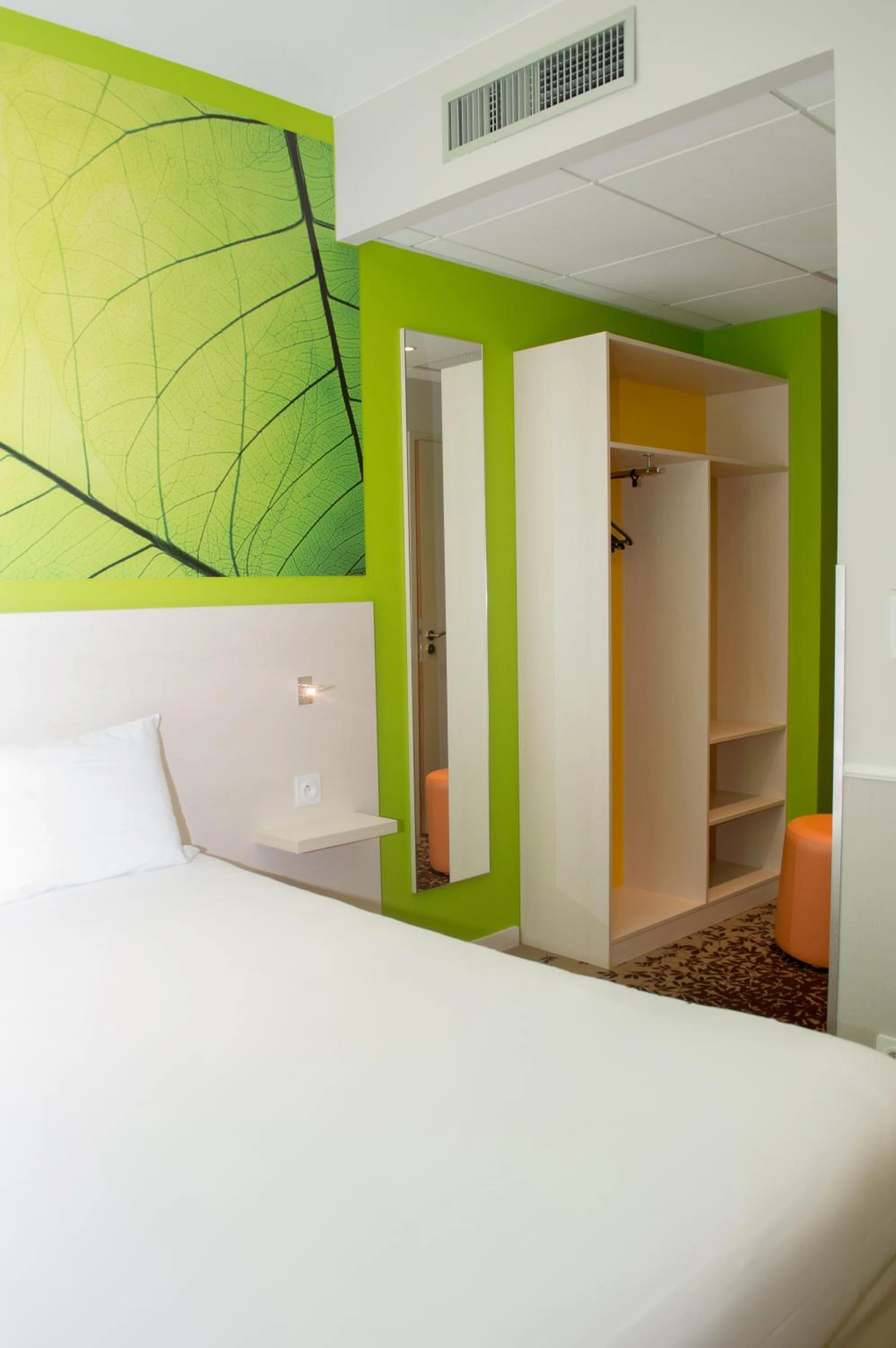 Chambre disponible pour un séminaire d'entreprise à ibis styles Villeneuve Sur Lot - Villeneuve-sur-Lot
