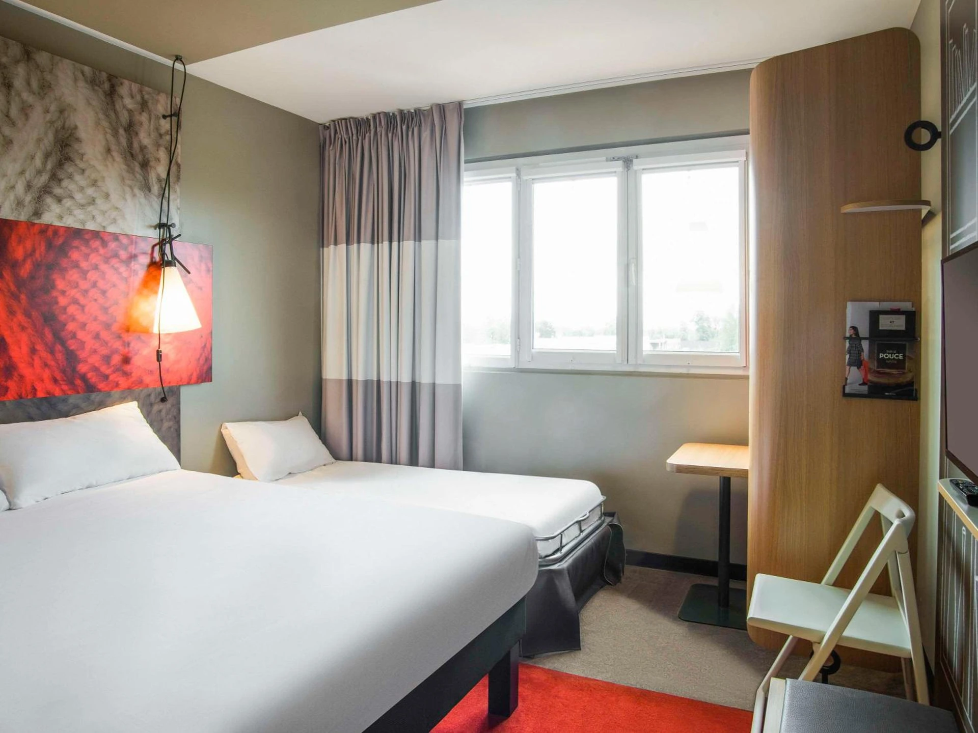 Chambre disponible pour un séminaire d'entreprise à ibis Tarbes Odos - Odos