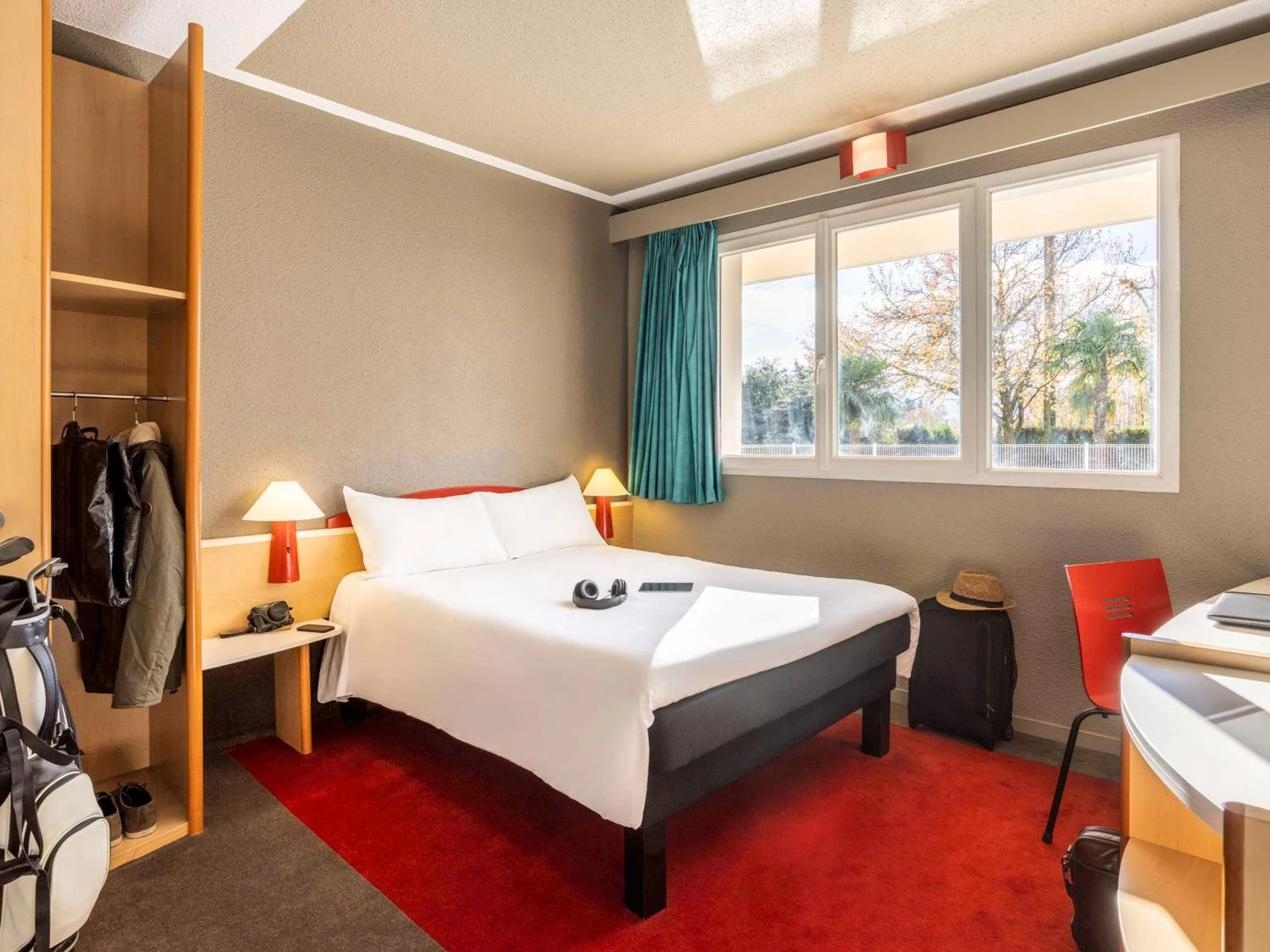Chambre disponible pour un séminaire d'entreprise à ibis Tarbes Odos - Odos