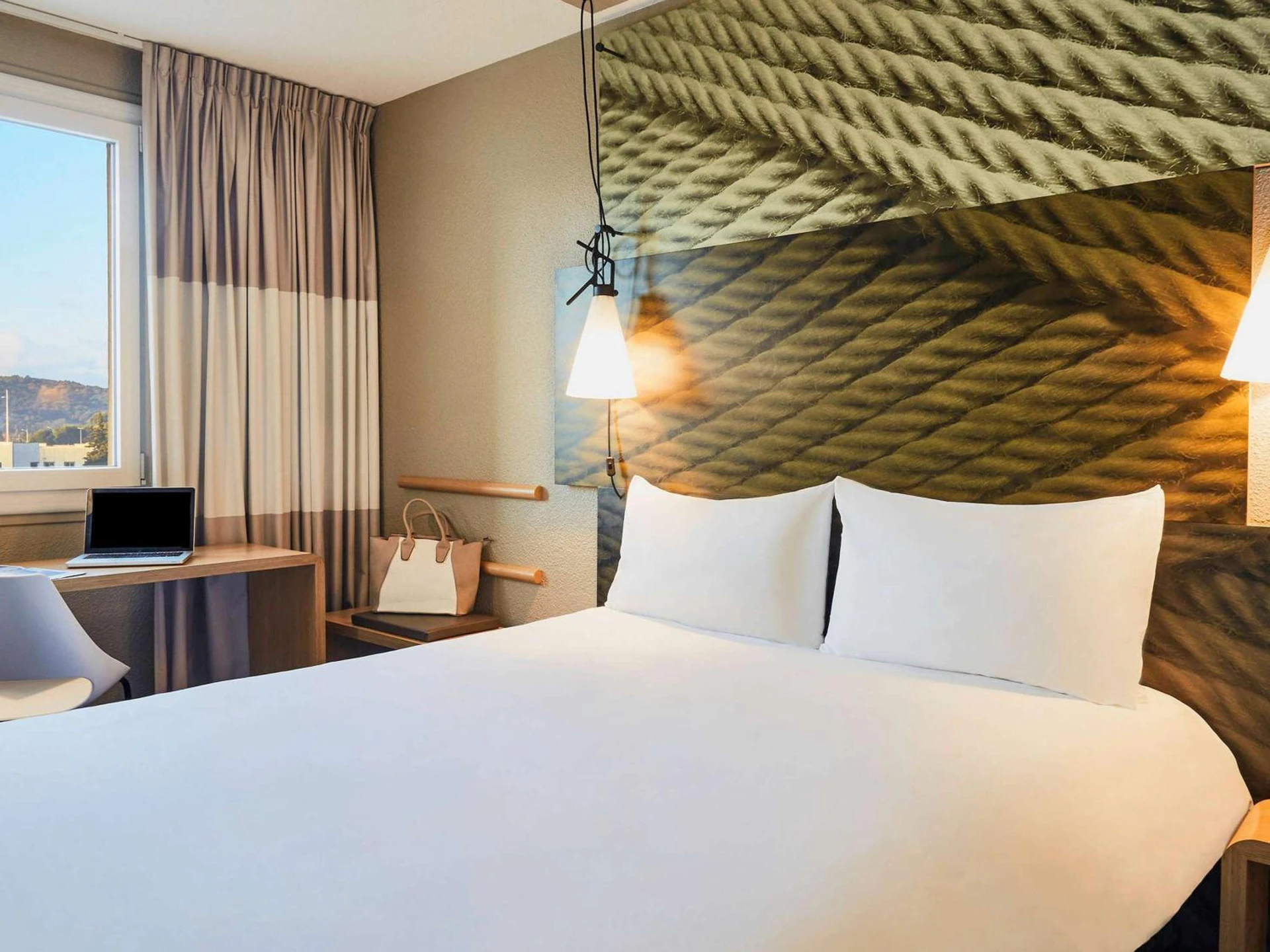 Chambre disponible pour un séminaire d'entreprise à ibis Toulon La Seyne sur Mer - La Seyne-sur-Mer