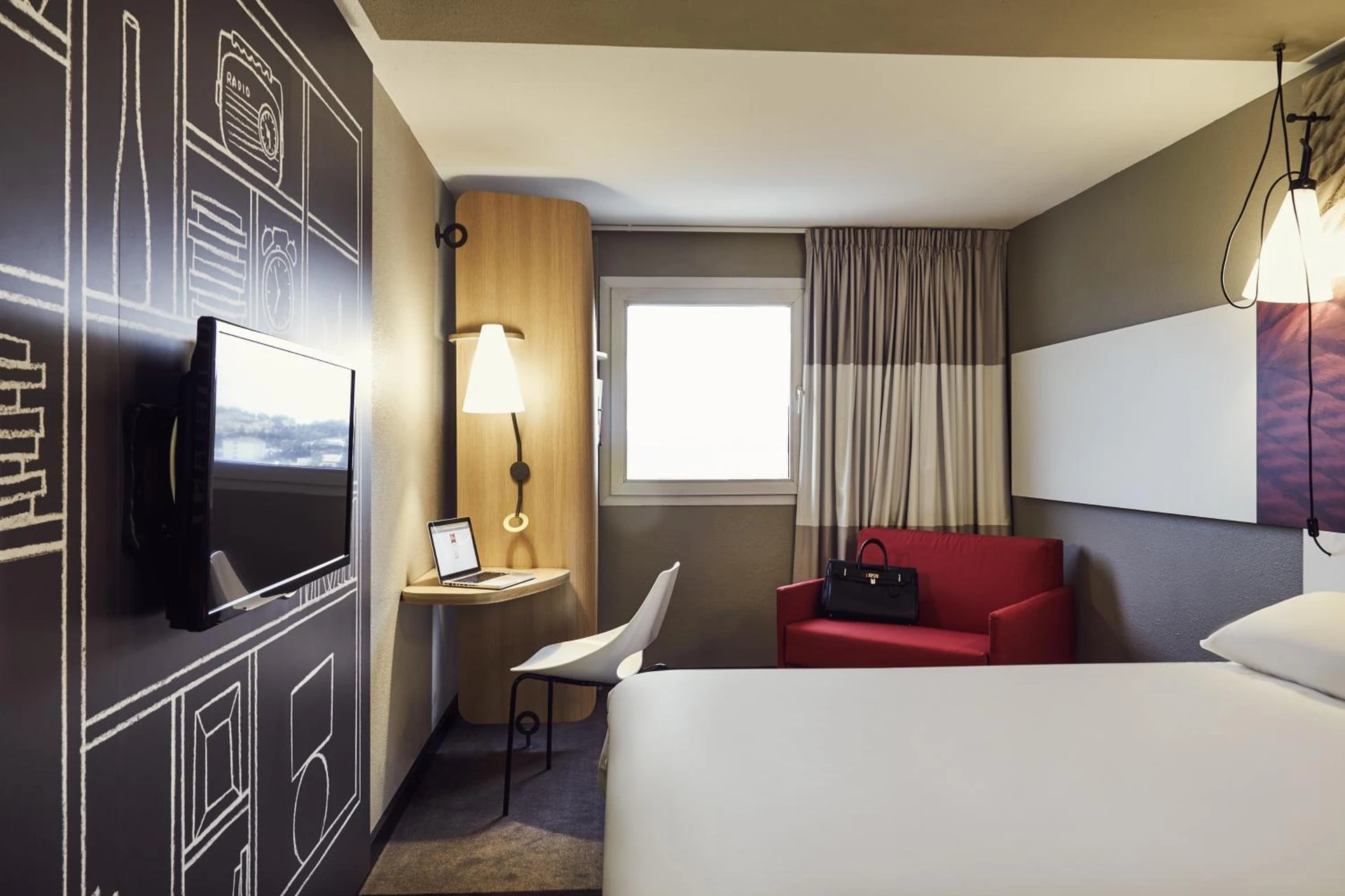 Magnifique chambre pour un séminaire d'entreprise à ibis Toulon La Valette - La Valette-du-Var