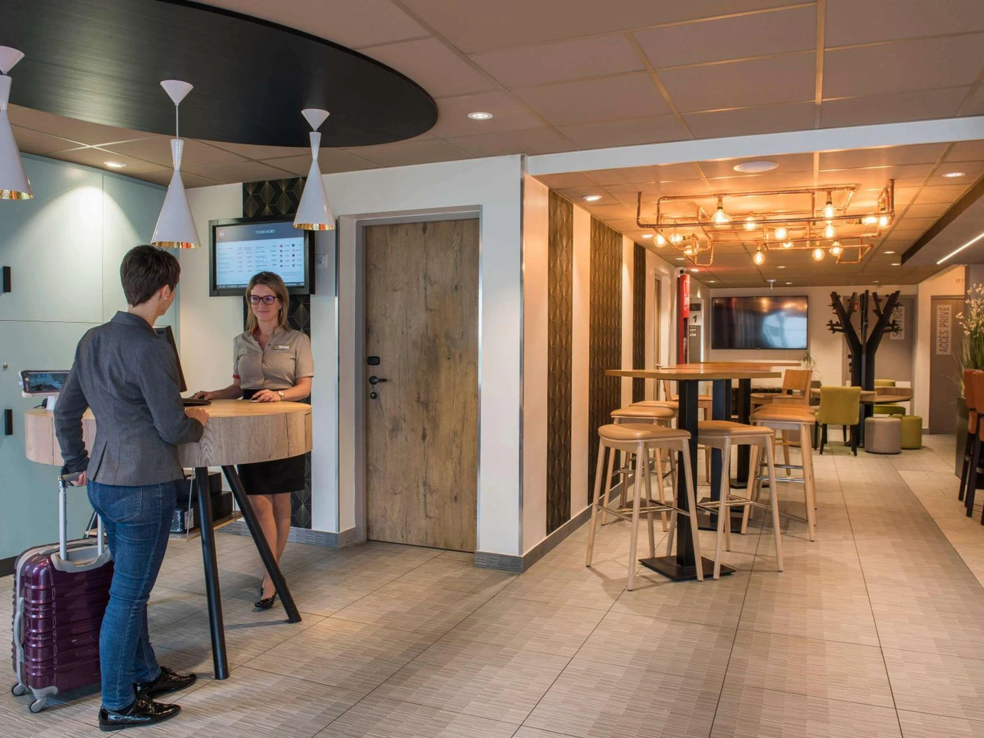 Lieu convivial pour un séminaire d'entreprise à ibis Tours Nord - Tours - En savoir plus 