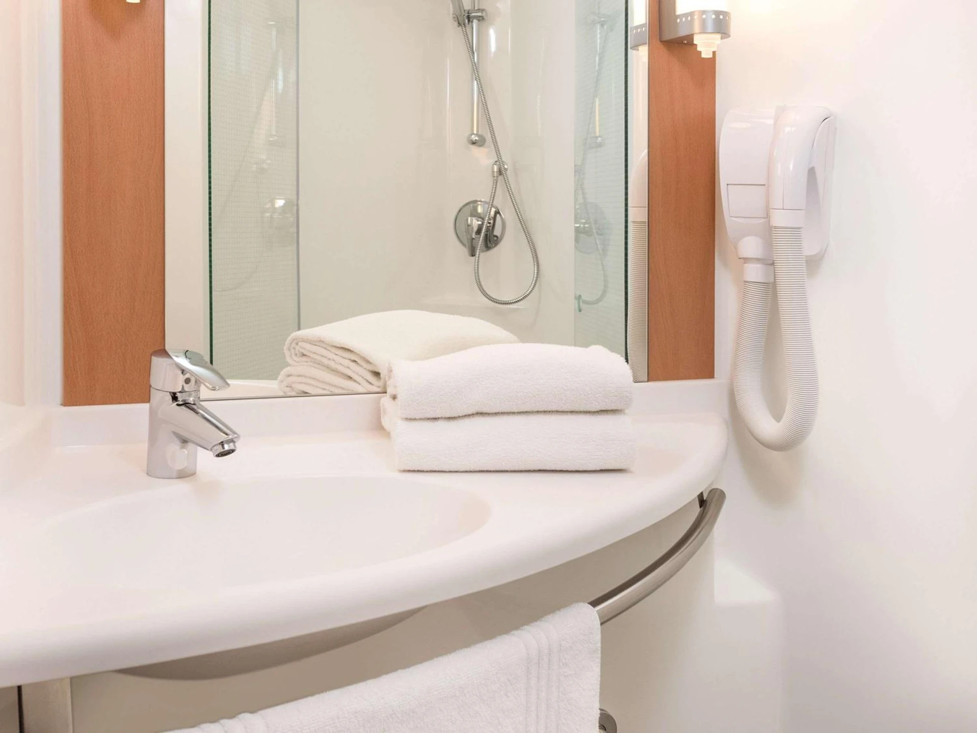 Chambre disponible pour un séminaire d'entreprise à Ibis Vitré Centre - Vitré