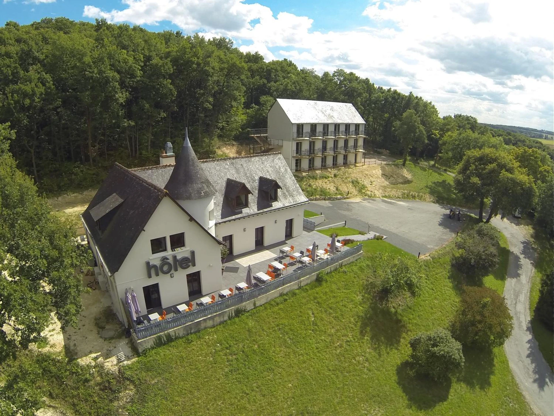 Organiser un séminaire d'entreprise : LOGIS Hôtel-restaurant IMAGO à la-roche-clermault