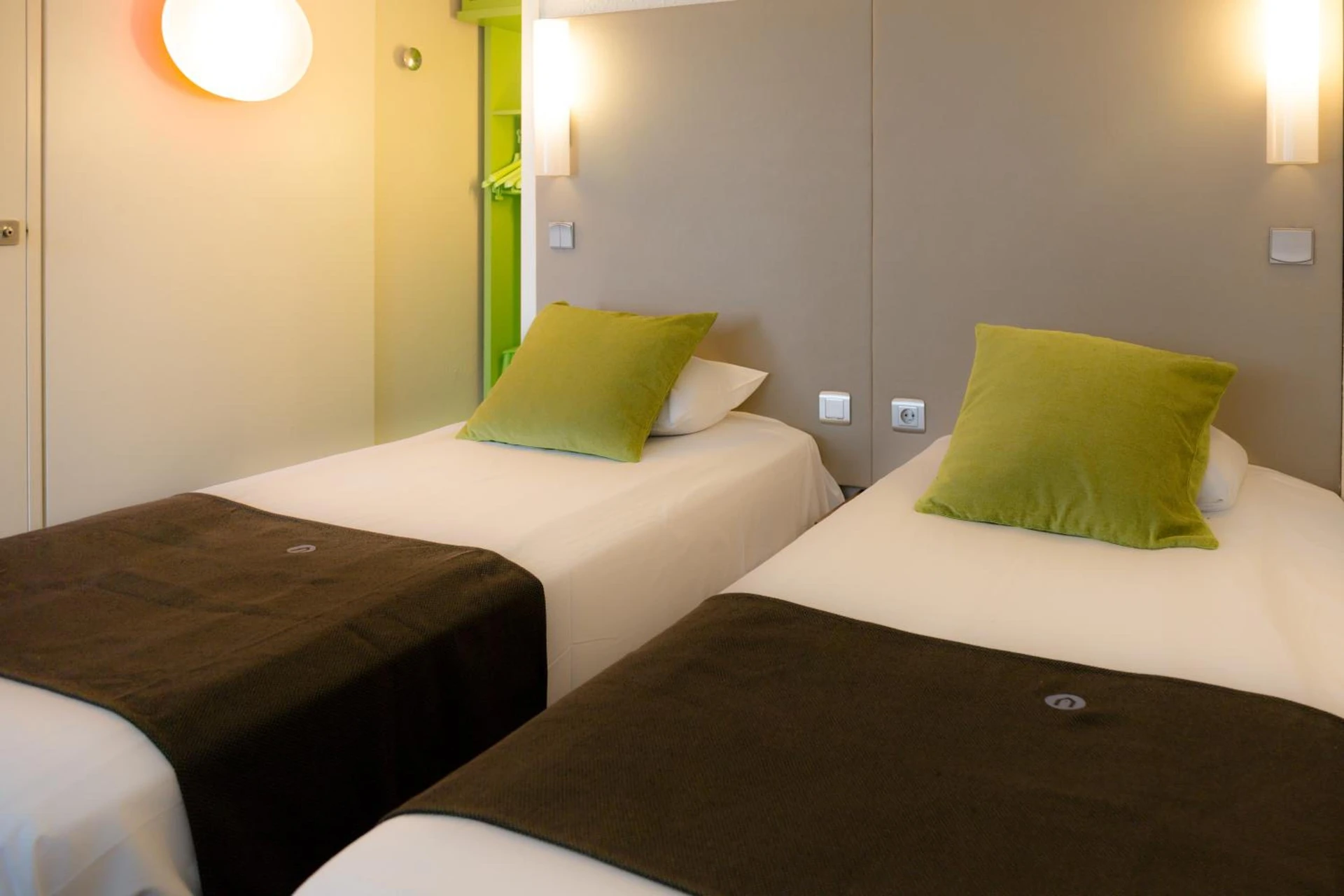 Chambre disponible pour un séminaire d'entreprise à Hotel inn Design Laval - Laval