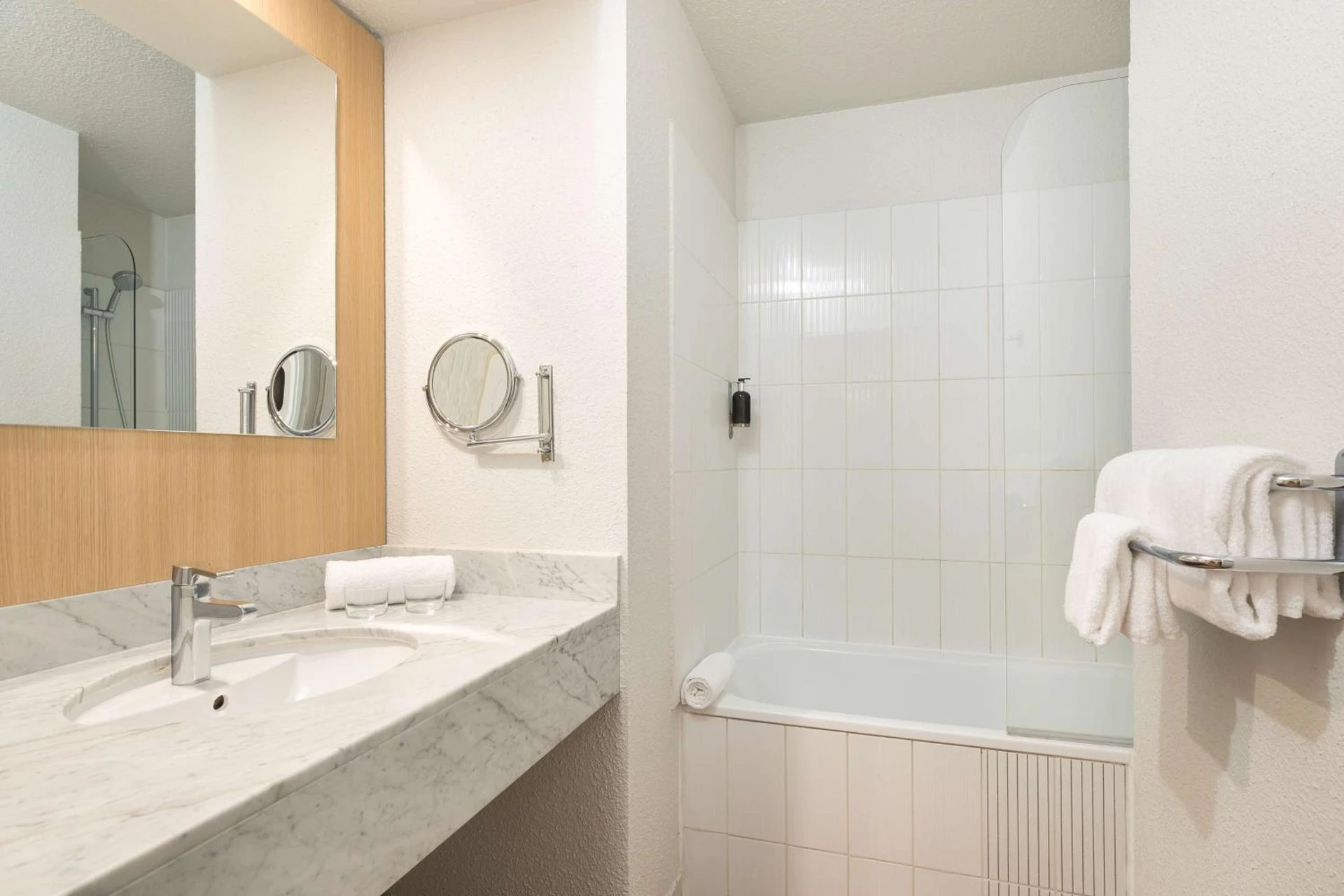 Magnifique chambre pour un séminaire d'entreprise à Hôtel Innes by HappyCulture - Toulouse