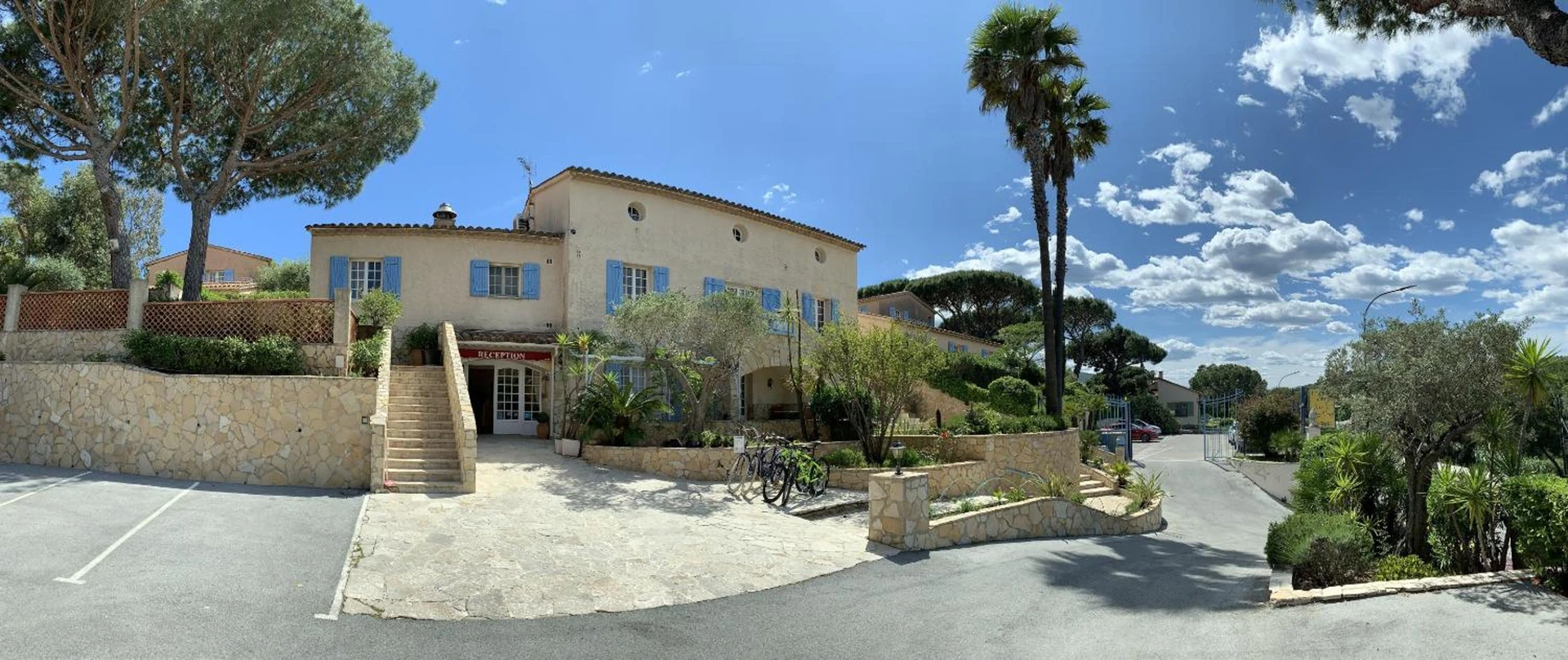 Organiser un séminaire d'entreprise : Hôtel Jas Neuf à sainte-maxime