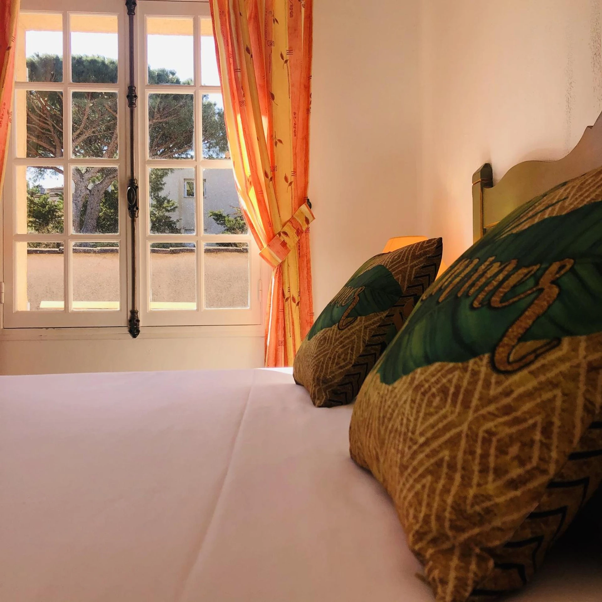 Chambre disponible pour un séminaire d'entreprise à Hôtel Jas Neuf - Sainte-Maxime