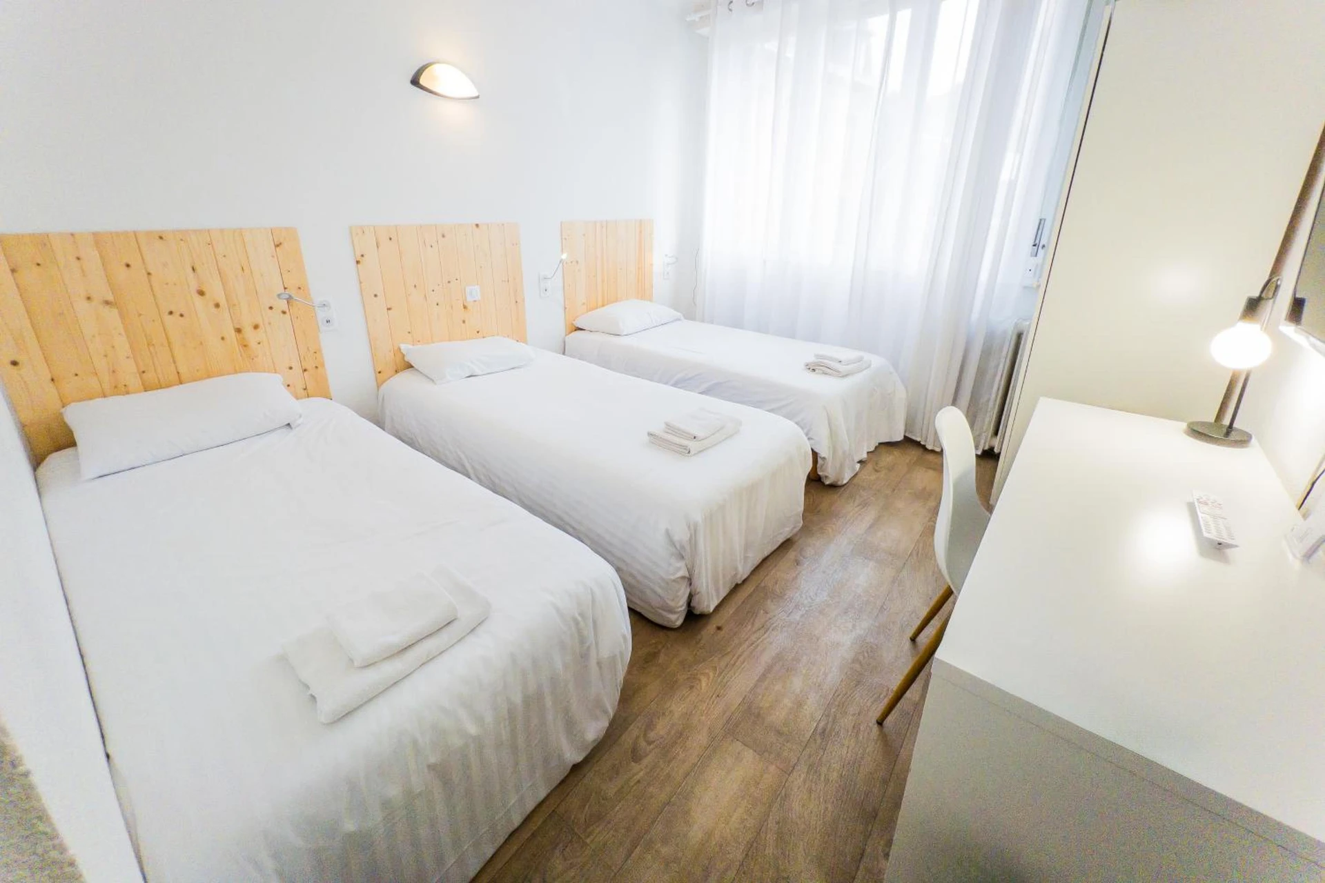 Chambre disponible pour un séminaire d'entreprise à Hotel Joly - Armentières