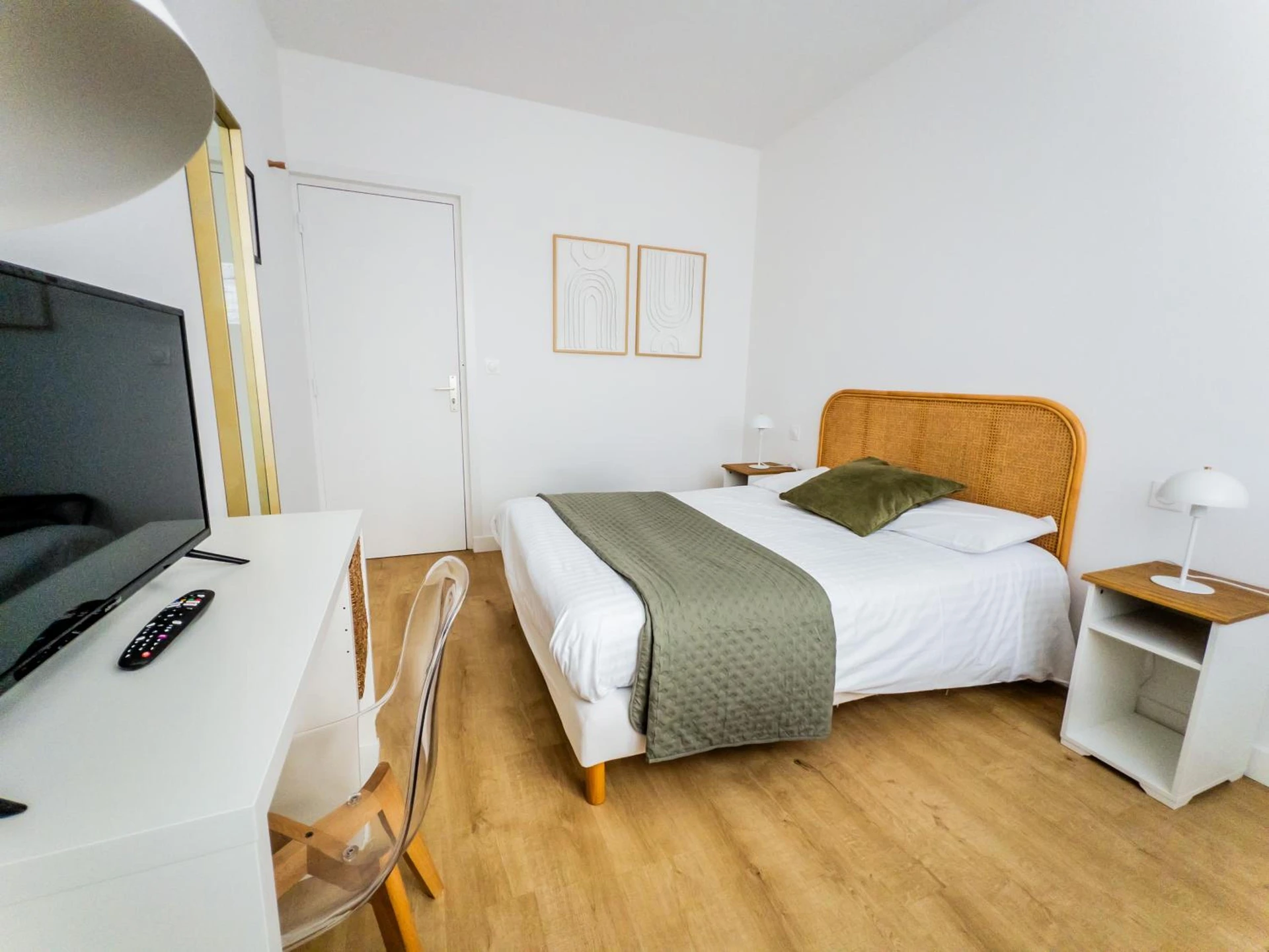 Chambre disponible pour un séminaire d'entreprise à Hotel Joly - Armentières