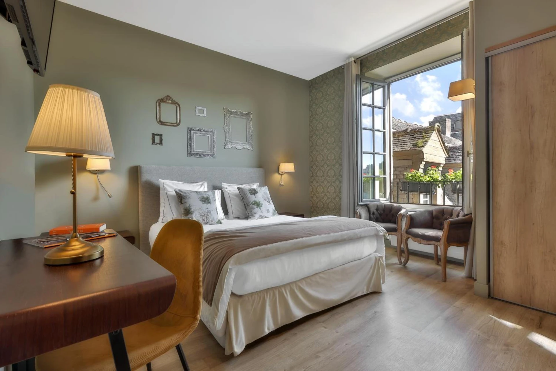 Chambre disponible pour un séminaire d'entreprise à Hôtel Joyet de Maubec - Uzerche