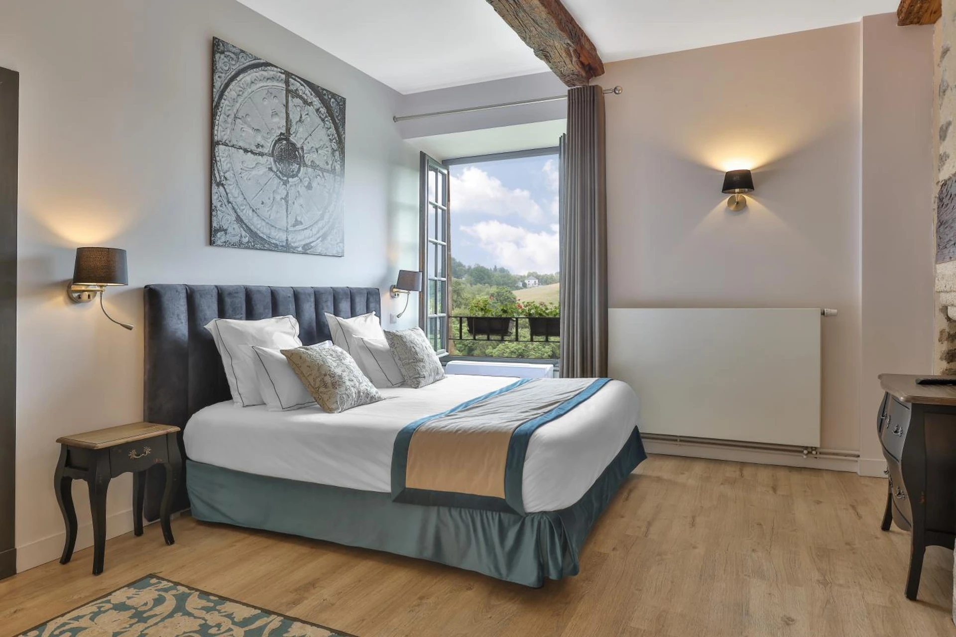 Magnifique chambre pour un séminaire d'entreprise à Hôtel Joyet de Maubec - Uzerche