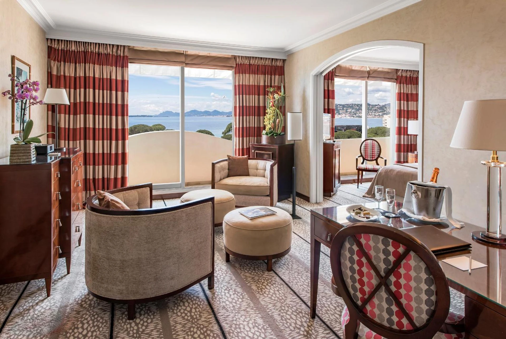 Chambre disponible pour un séminaire d'entreprise à Hôtel Juana - Juan-les-Pins