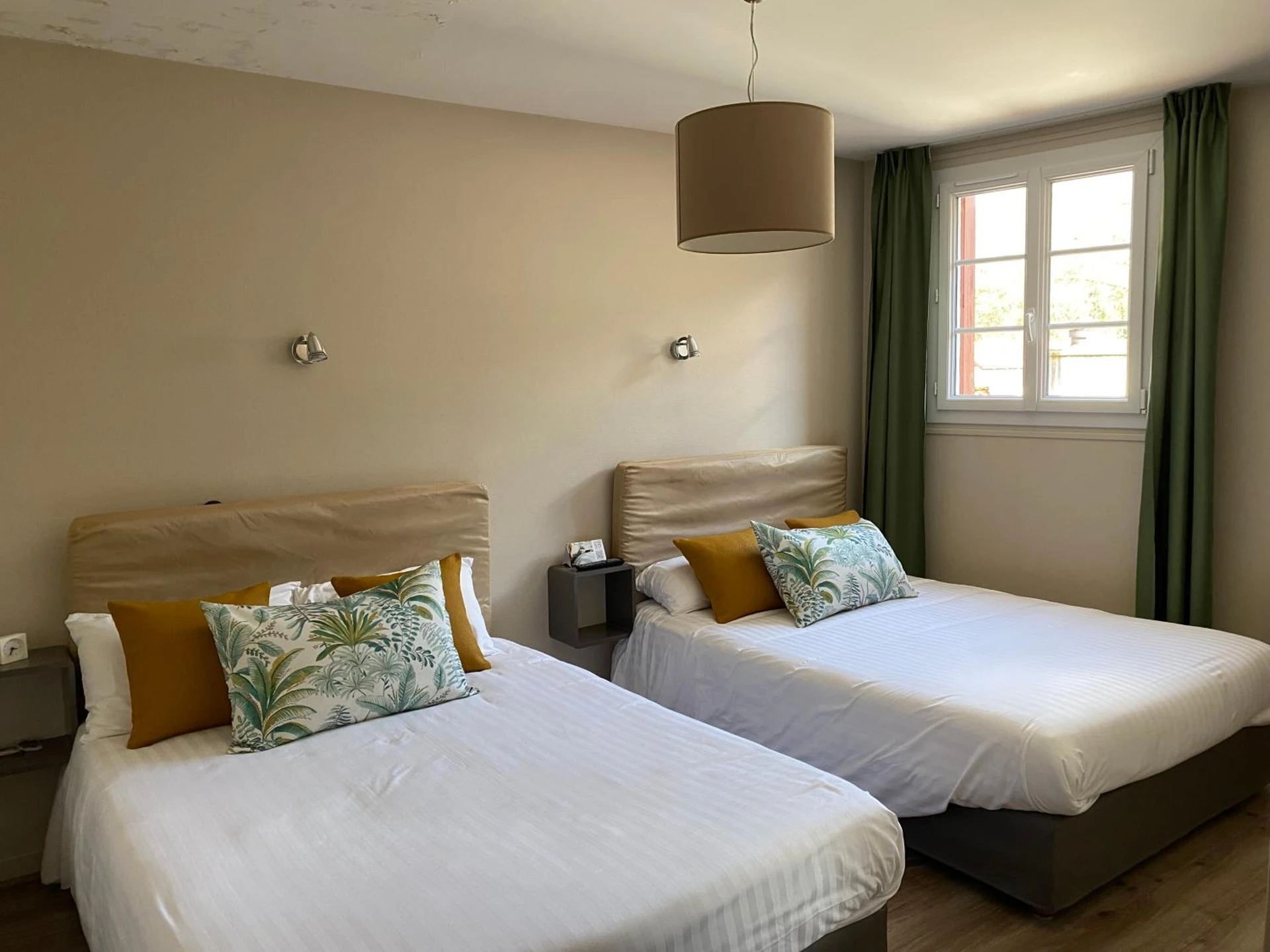 Chambre disponible pour un séminaire d'entreprise à Hôtel Juantorena - Saint-Étienne-de-Baïgorry